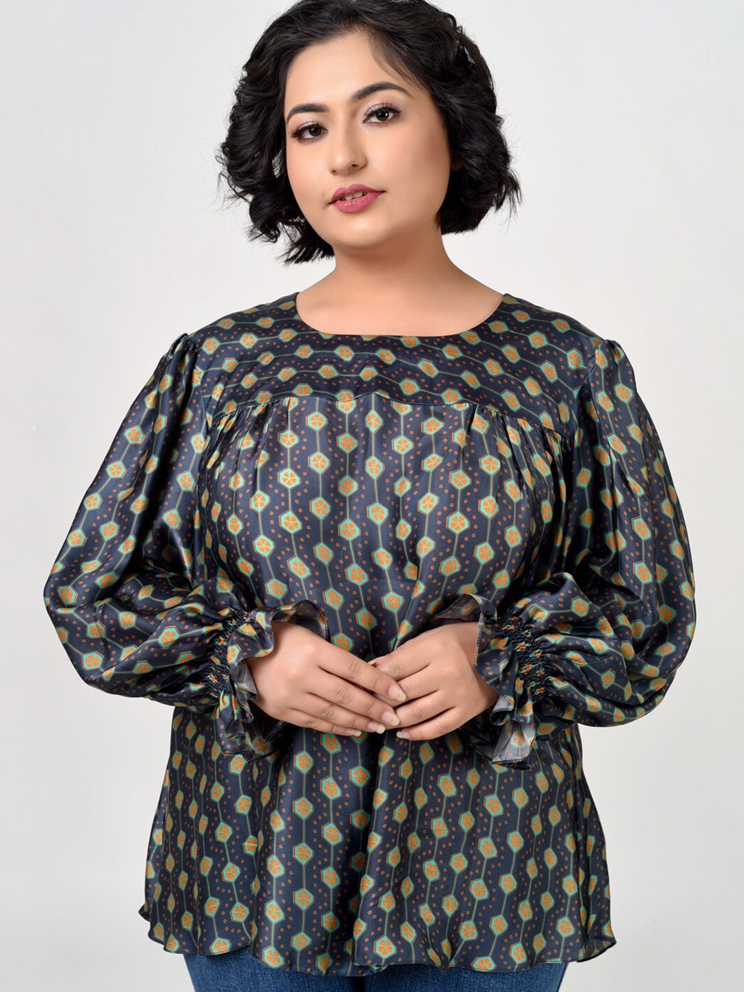 

Hencemade Navy Blue & Green Printed A-Line Top