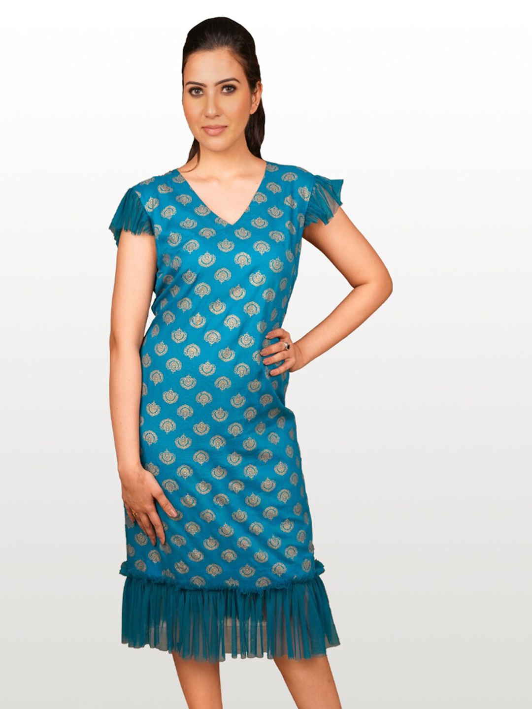 

Hencemade Blue & Gold-Toned Ethnic Motifs A-Line Midi Dress