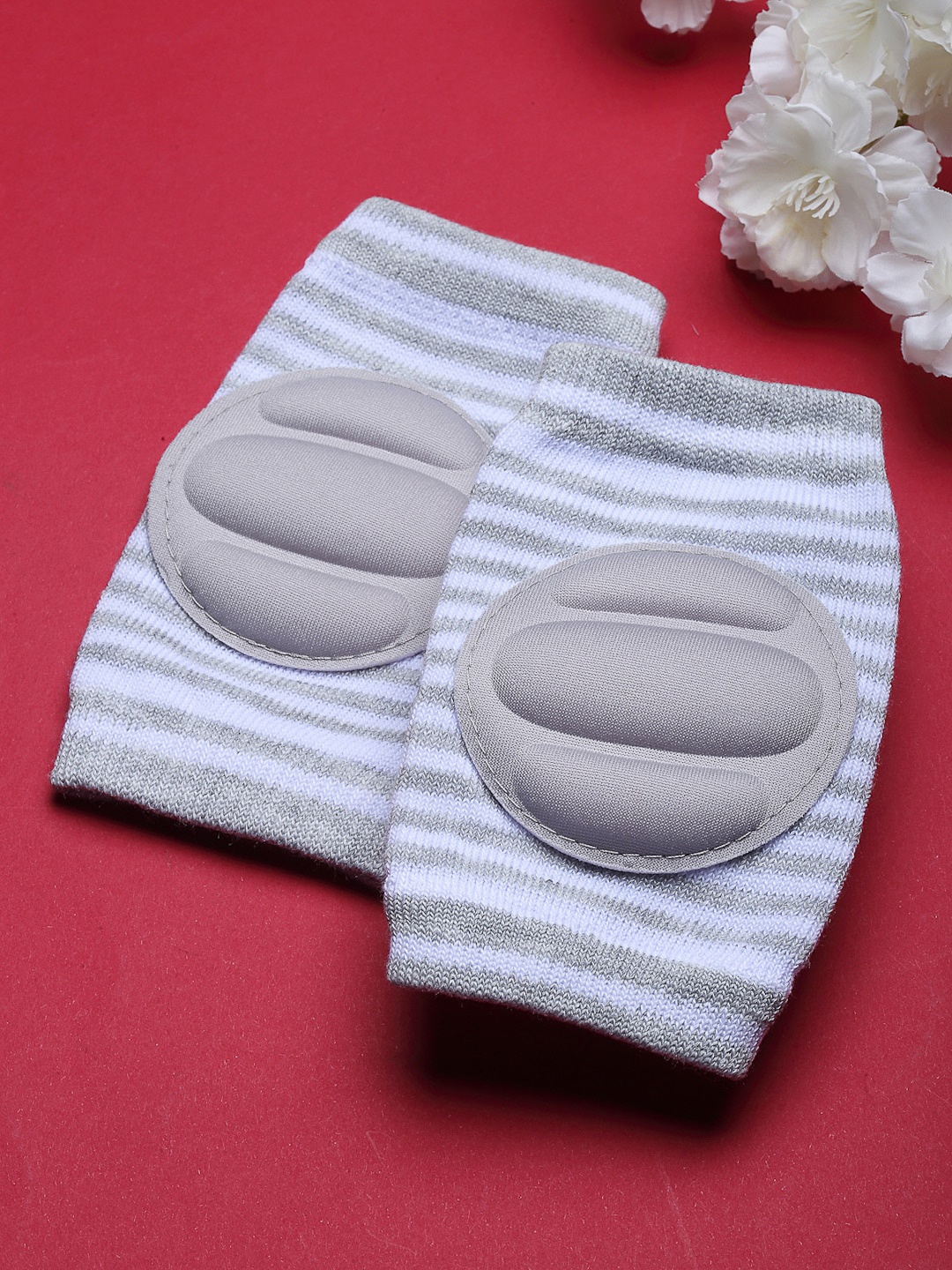 

Babymoon Infant Kids Grey Baby Padded Knee Crawling Pads