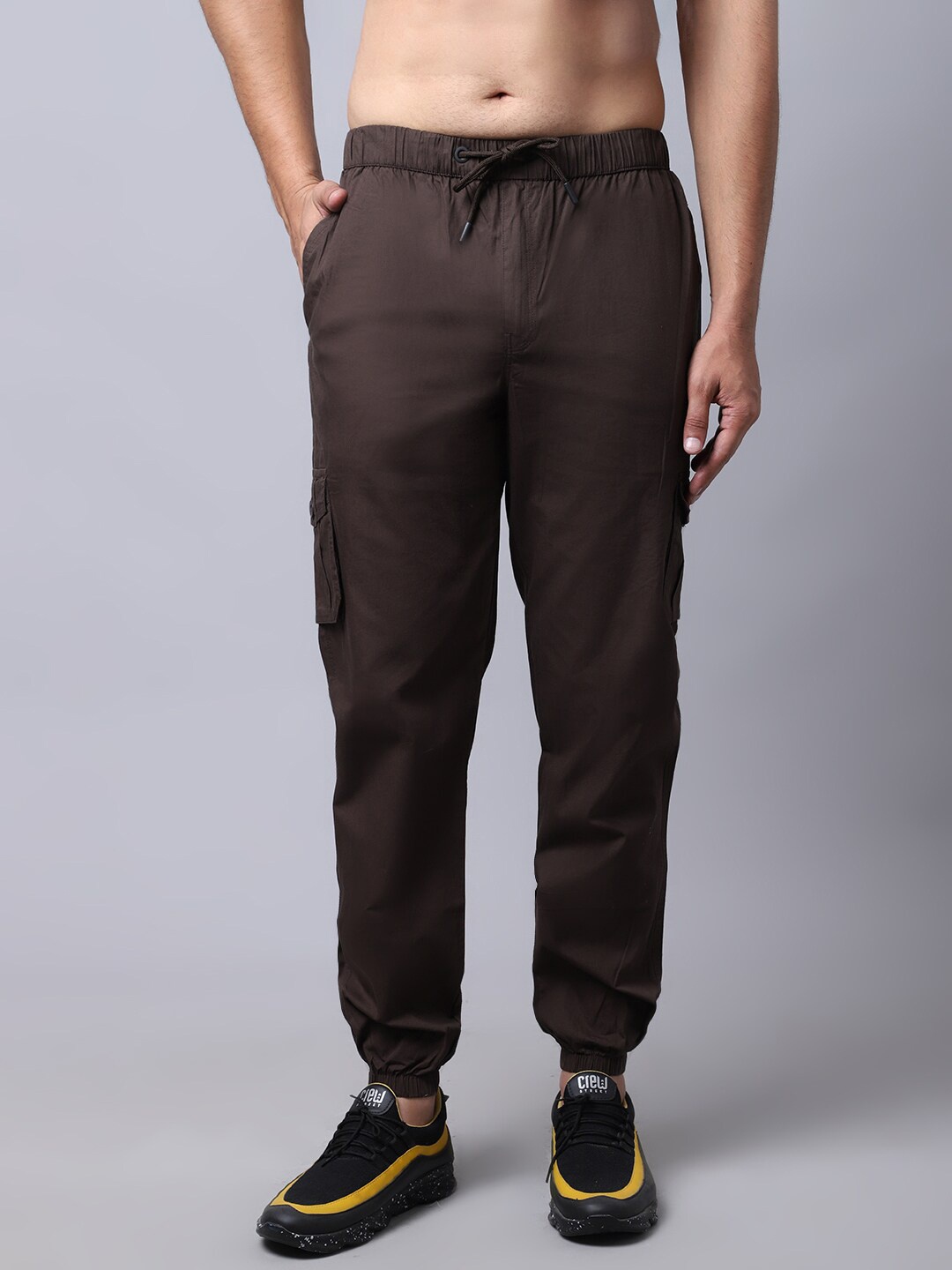 

Cantabil Men Brown Solid Cotton Joggers