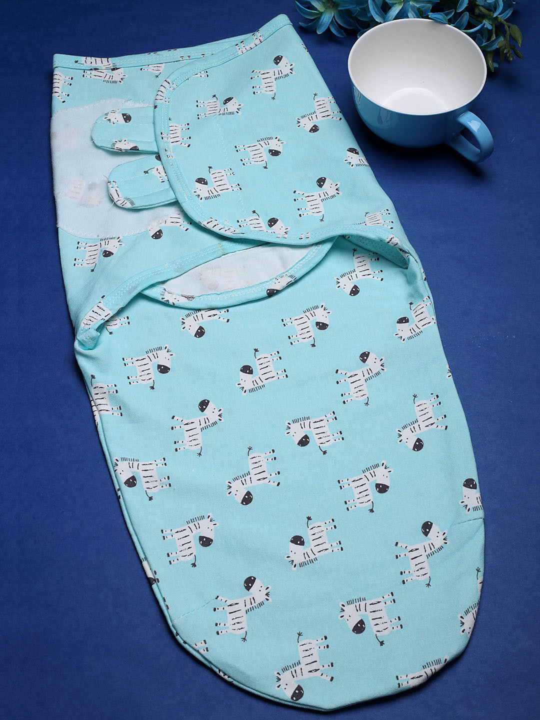 

Babymoon Infants Printed Cotton Adjustable Swaddle Wrap, Black