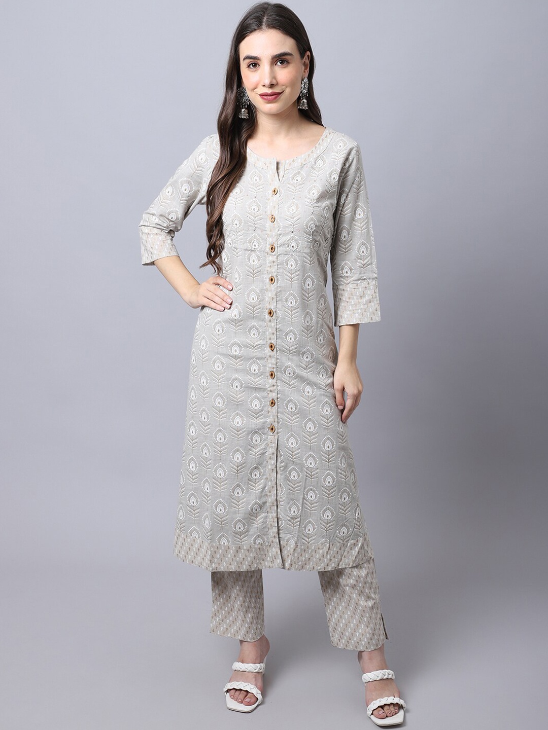 

Cantabil Women Grey Floral Printed Beads and Stones Pure Cotton Kurta with Trousers