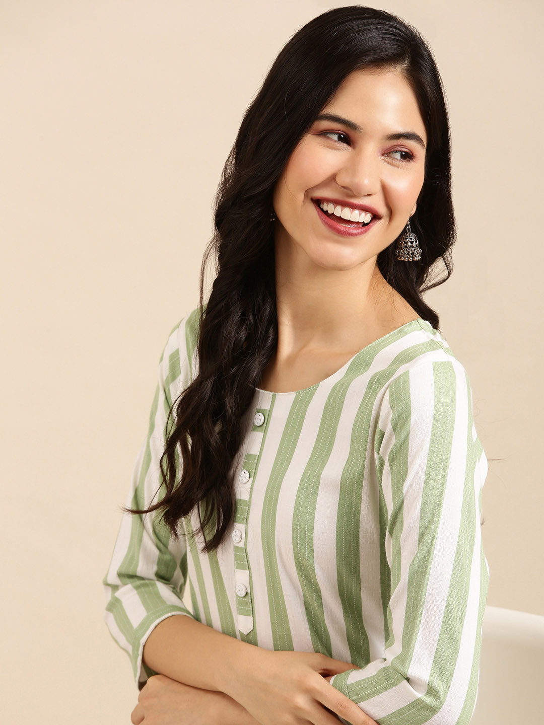 

SHOWOFF Women Green & White Striped Kurta