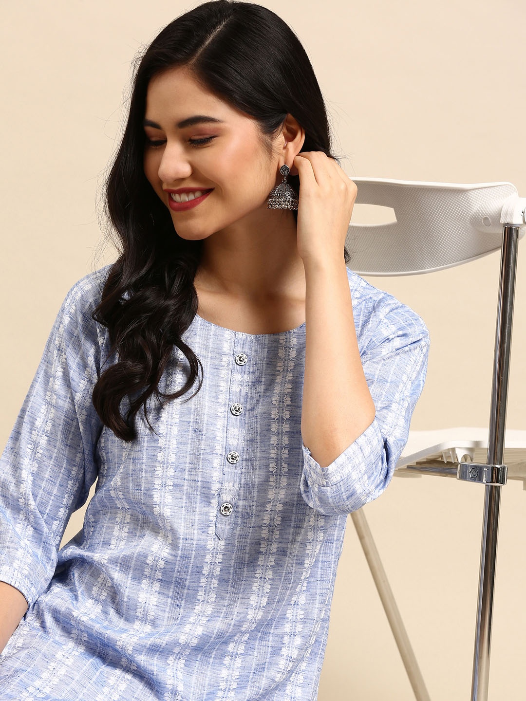 

SHOWOFF Women Blue & White Dobby Kurta