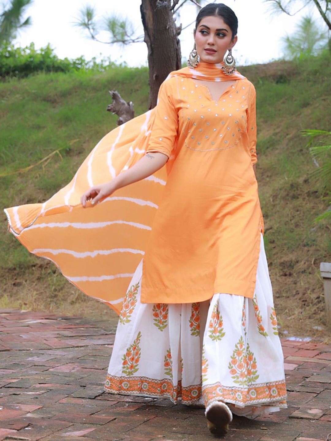 

Baisacrafts Women Mirror Work Pure Cotton Kurta with Skirt & With Dupatta, Orange