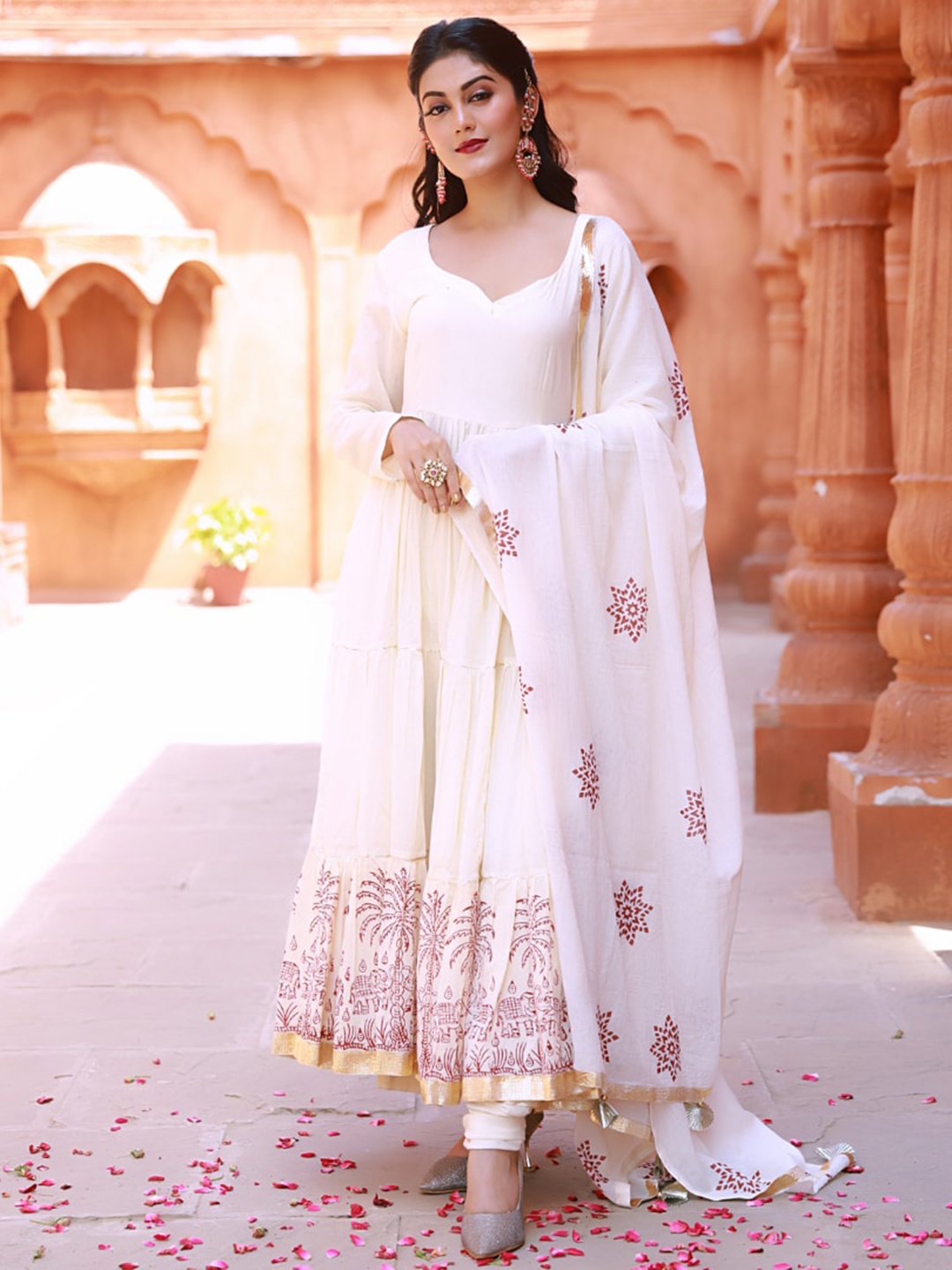 

Baisacrafts Women Beige Ethnic Motifs Printed Pure Cotton Kurta with Palazzos & With Dupatta