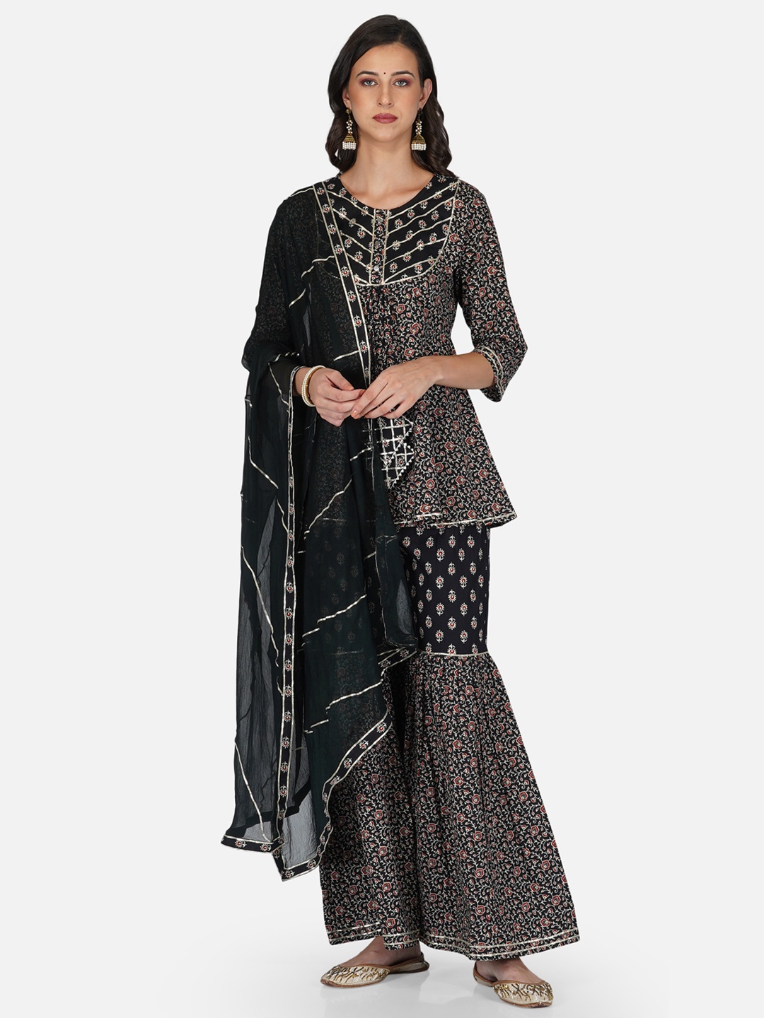 

METRO-FASHION Women Floral Printed Pure Cotton Kurti with Sharara & With Dupatta, Black