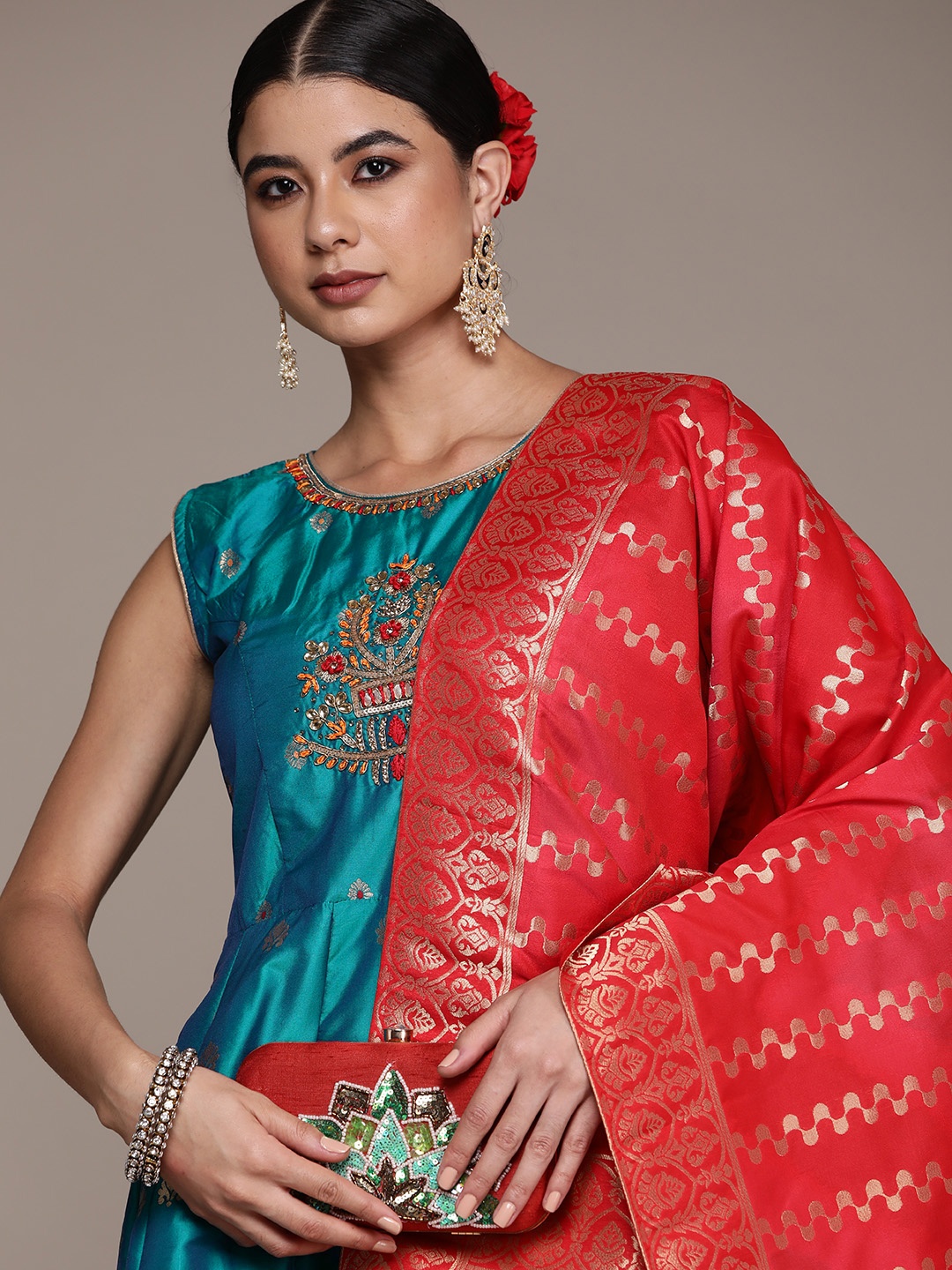 

SAARYA Green & Red Floral Silk Embroidered Ethnic Gown & Legging With Dupatta
