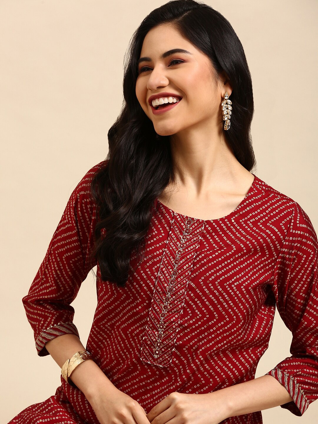 

SHOWOFF Women Maroon Bandhani Printed Kurta with Trouser