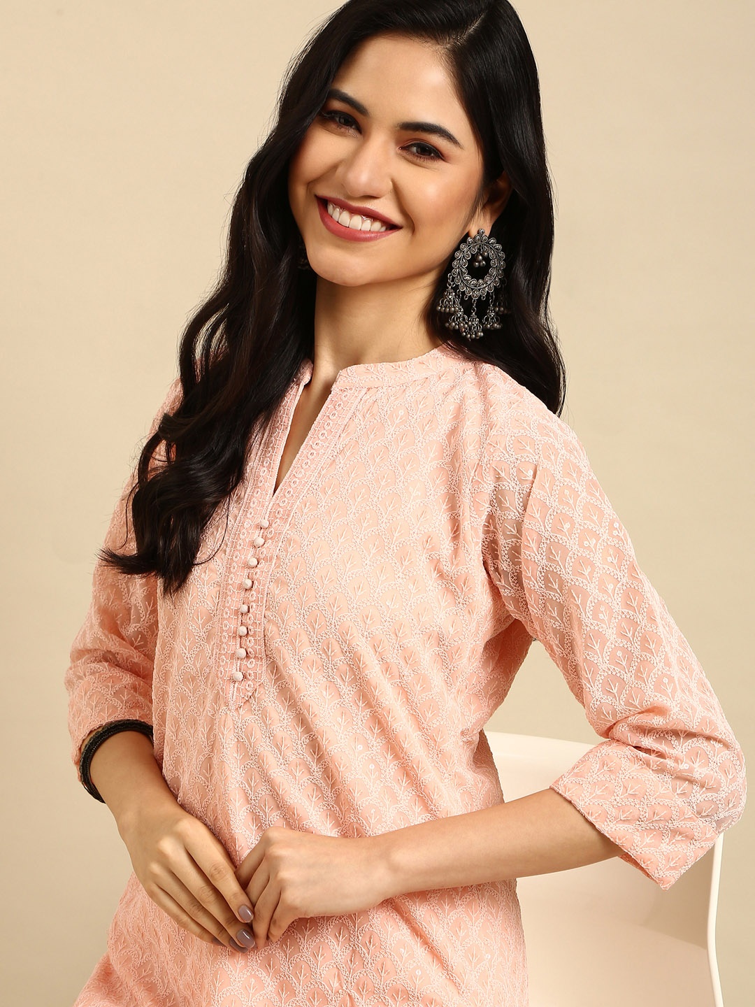 

SHOWOFF Women Ethnic Motifs Embroidered Thread Work Kurta with Trouser Set, Peach