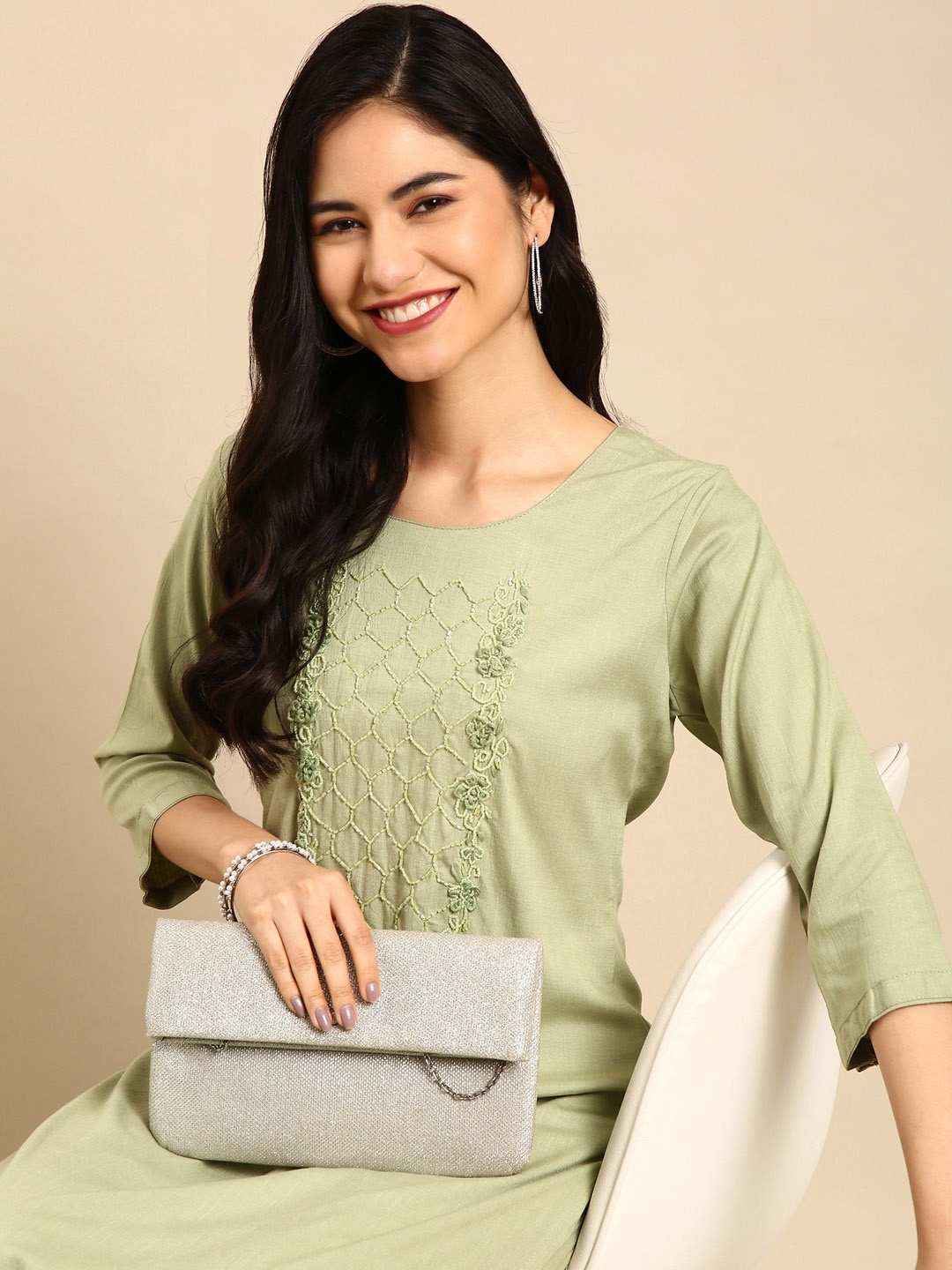 

SHOWOFF Women Floral Embroidered Beads and Stones Kurta with Trousers, Green