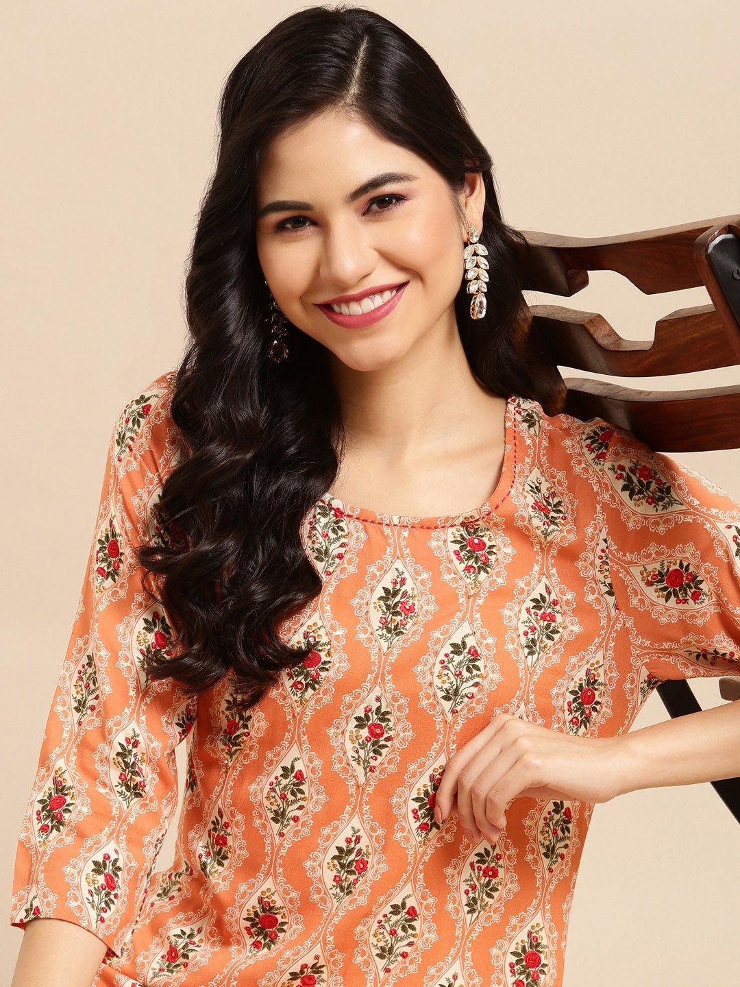 

SHOWOFF Women Floral Printed Kurti with Trousers, Orange