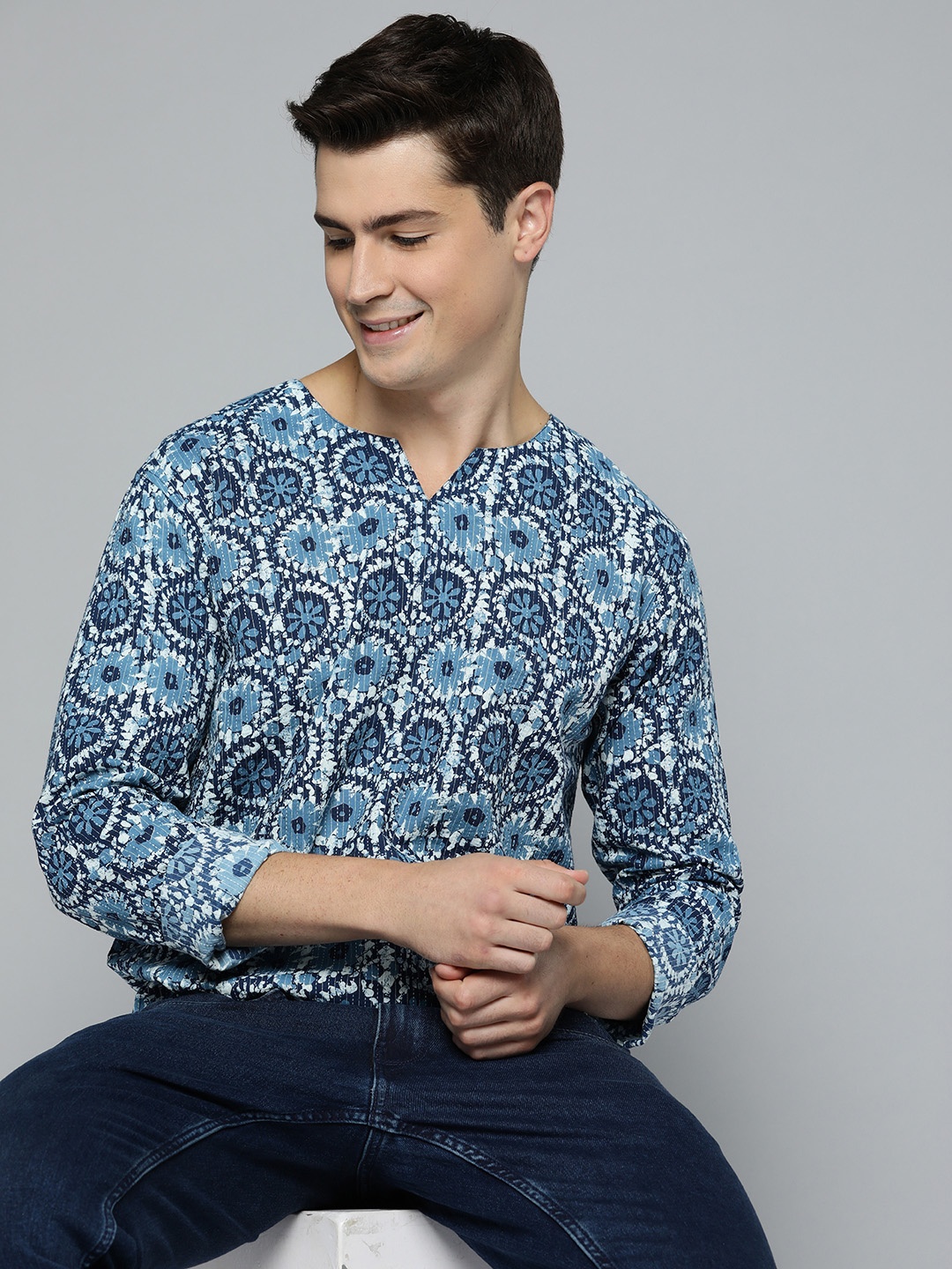 

HERE&NOW Men Blue Ethnic Motifs Printed Kurta