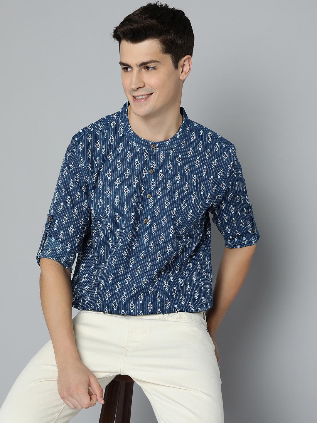 

HERE&NOW Men Blue & White Ethnic Motifs Dobby Katha Printed Kurta