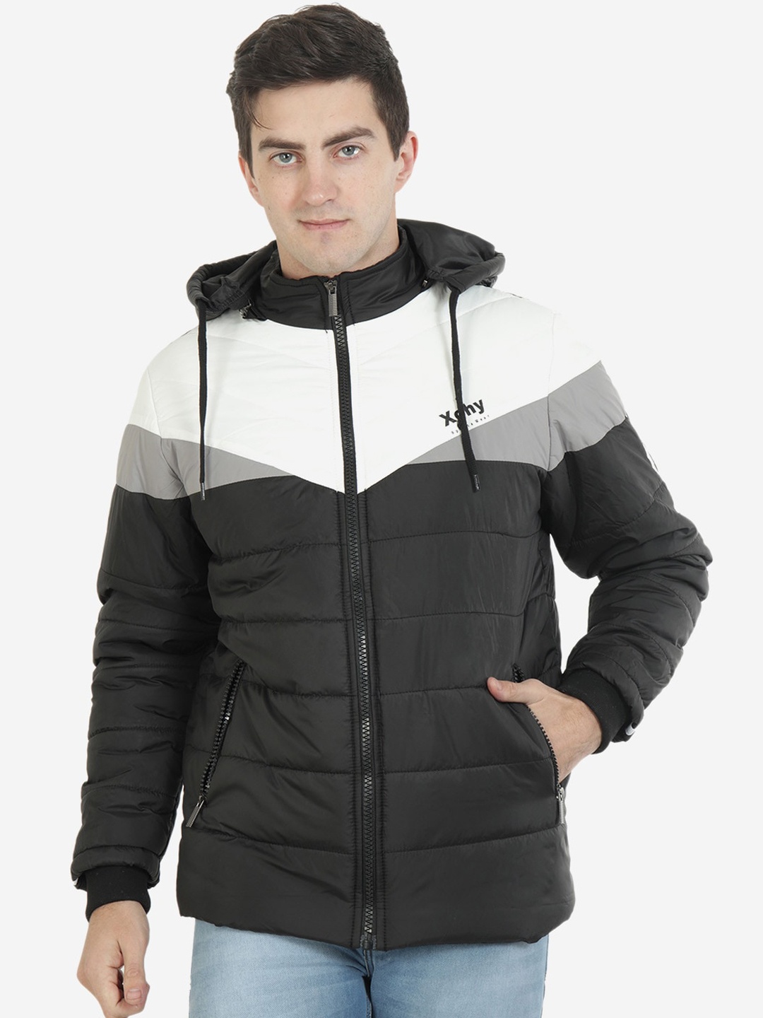 

Xohy Men Black & White Colourblocked Nylon Lightweight Padded Jacket