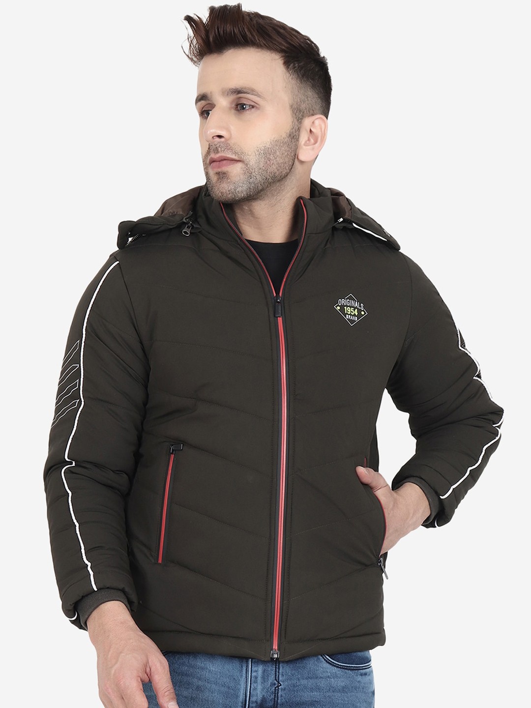 

Xohy Men Olive Green Solid Nylon Long Sleeves Lightweight Padded Jacket