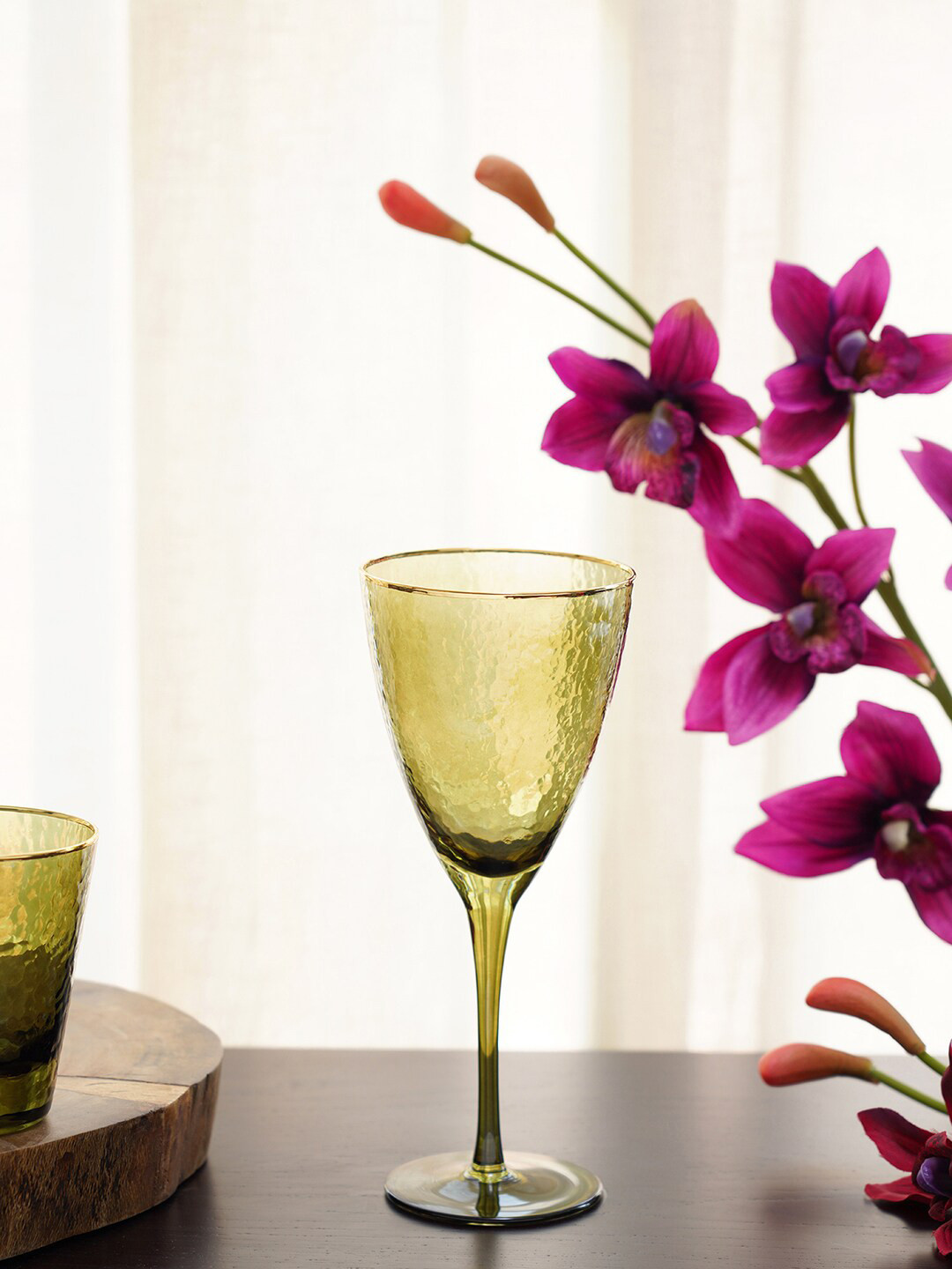 

Pure Home and Living Green Set Of 4 Textured Wine Glasses