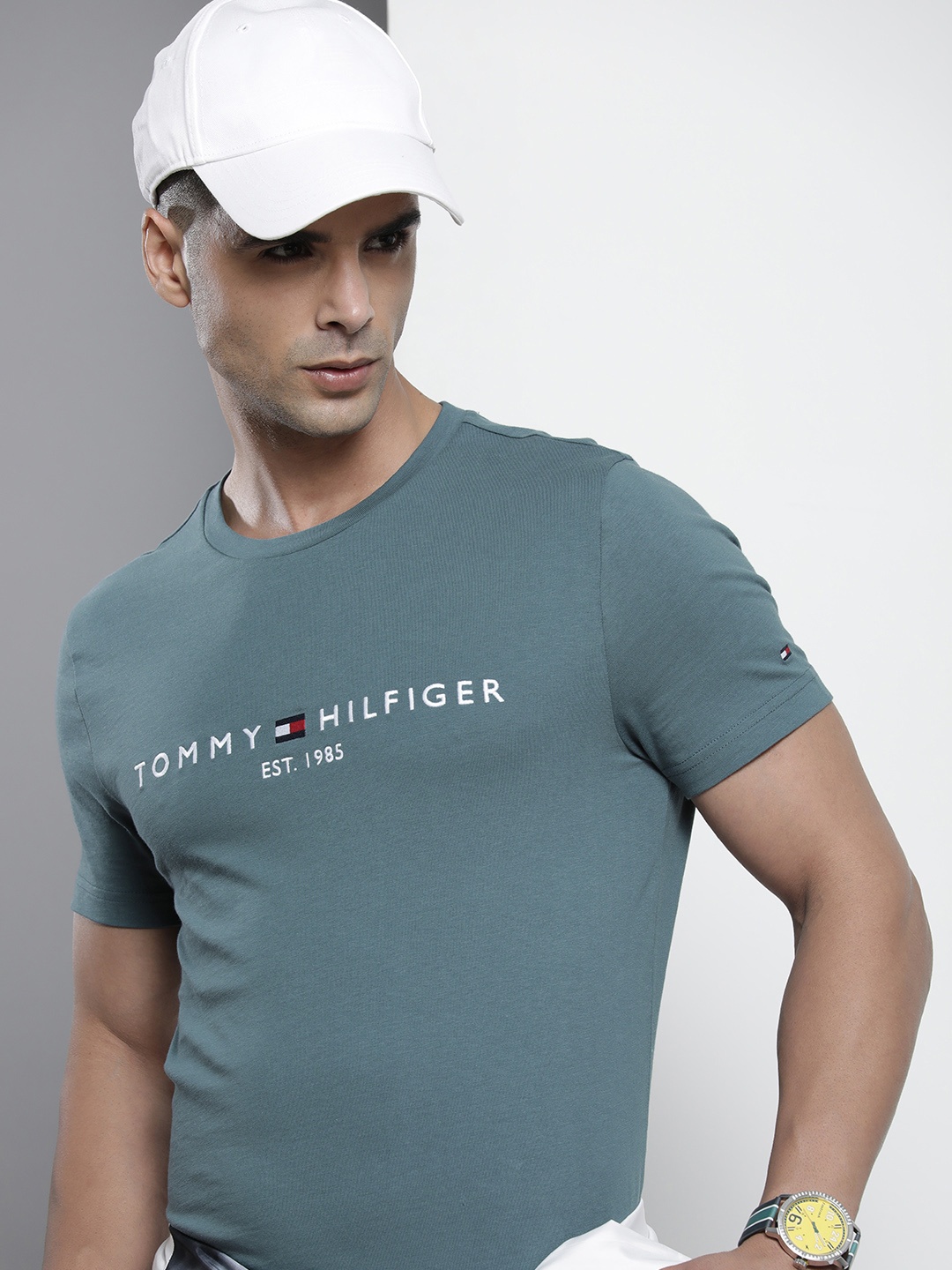 

Tommy Hilfiger Men Blue Brand Logo Printed Organic Cotton Slim Fit T-shirt