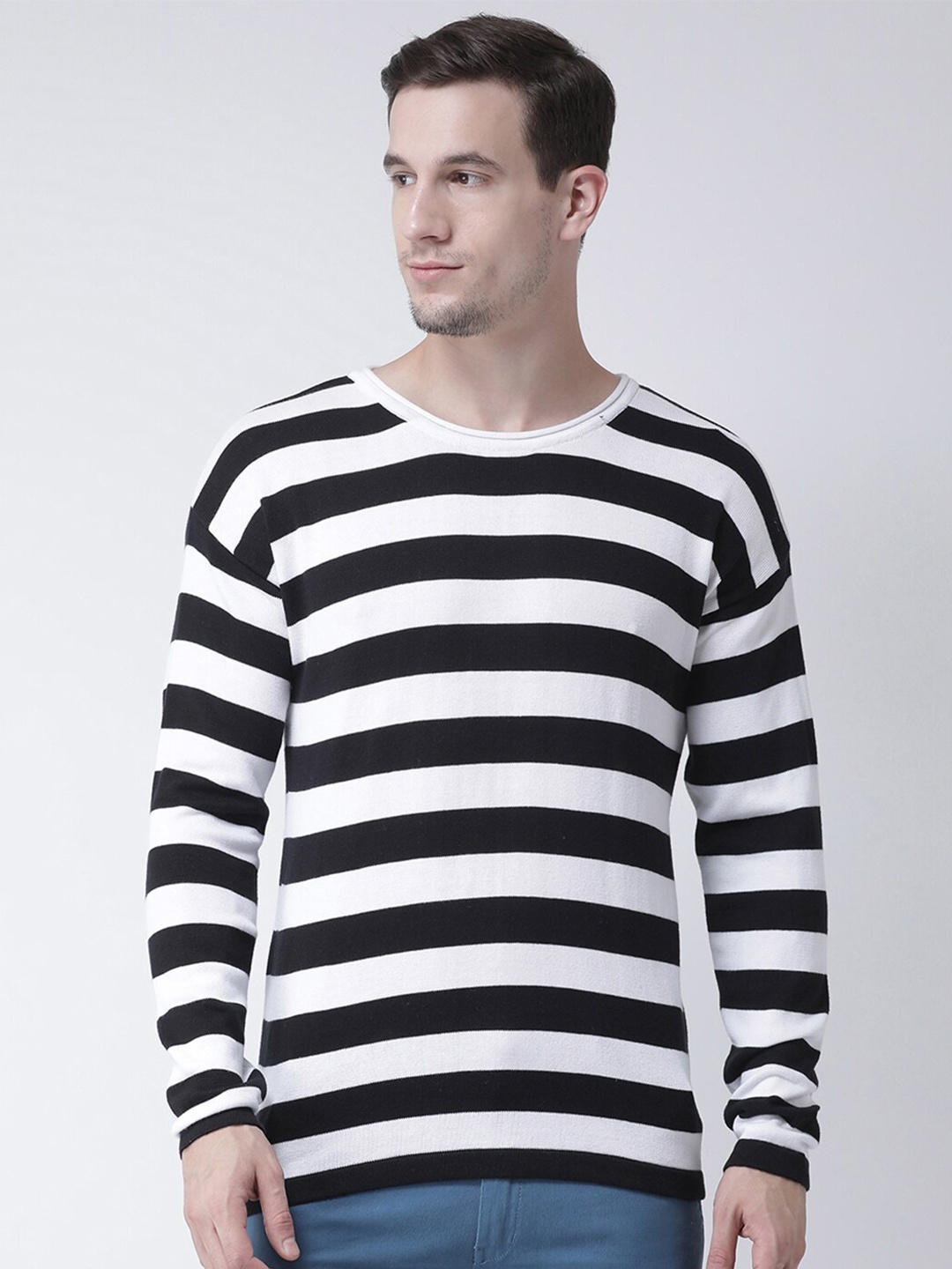 

Club York Men Black & White Striped Pullover
