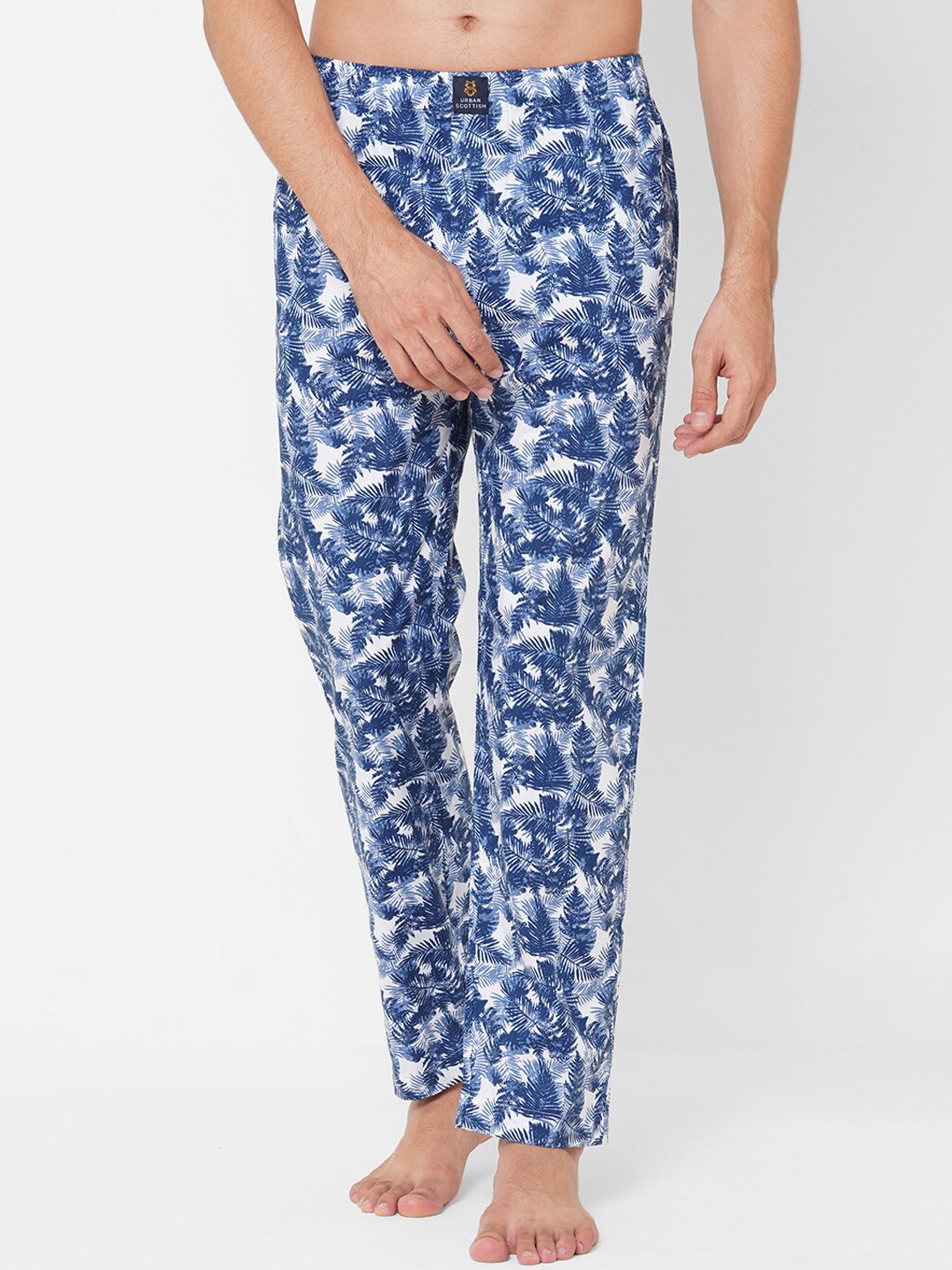 

URBAN SCOTTISH Men Blue & White Printed Pure Cotton Lounge Pants