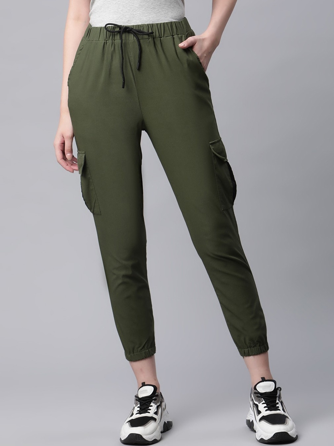 

RIVI Women Green Solid Stretchable Cotton Regular Fit Cargos