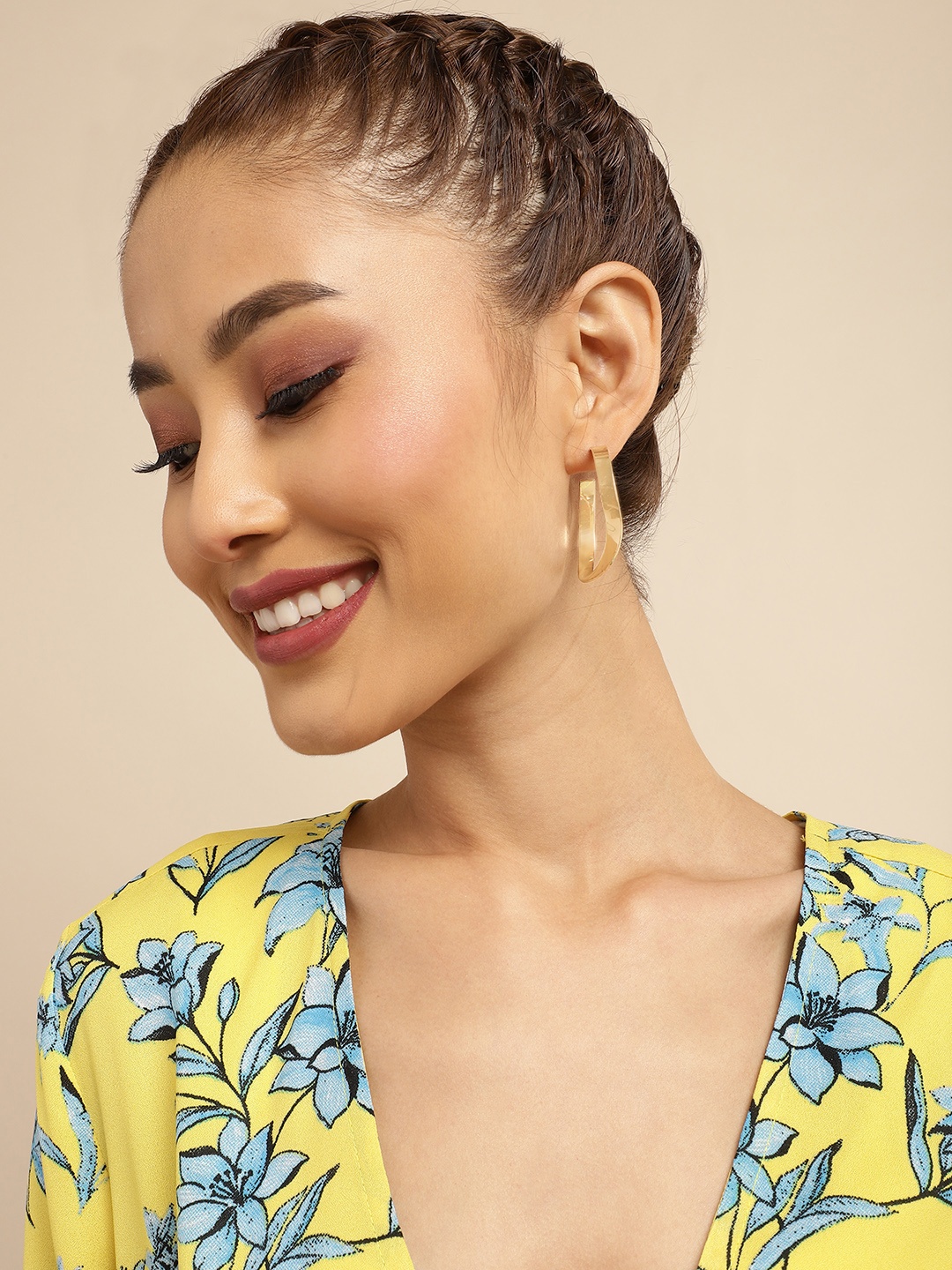 

Sangria Gold-Toned Circular Hoop Earrings