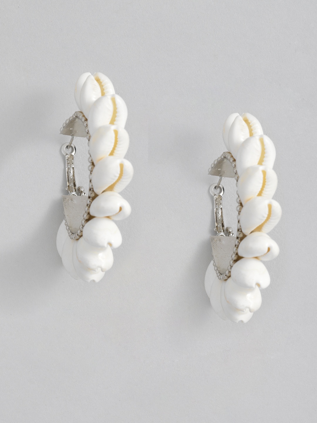 

Sangria Off-White Sea Shell Studded Hoop Earrings