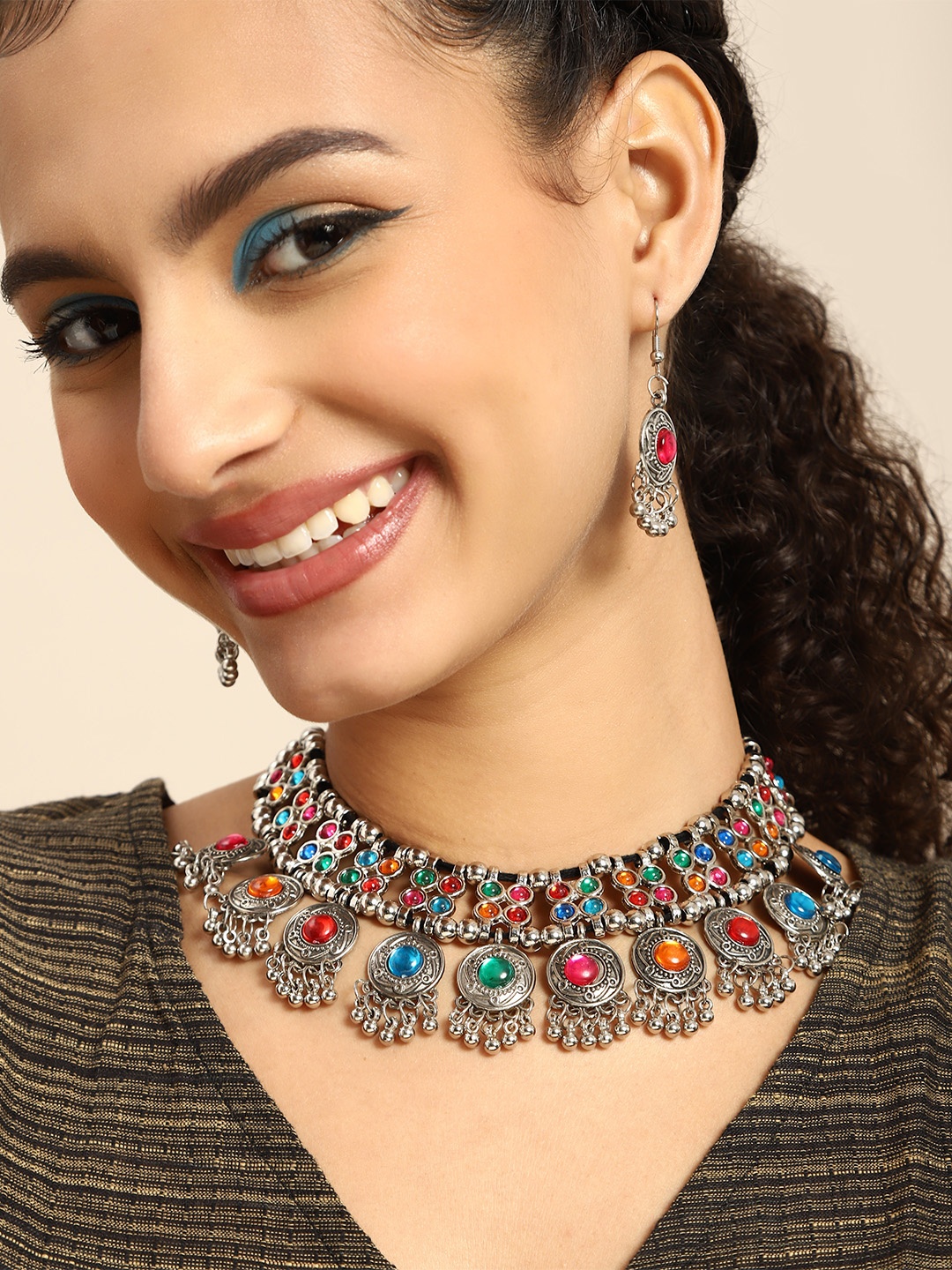 

Sangria Silver-Toned Pink & Green Enamelled Jewellery Set