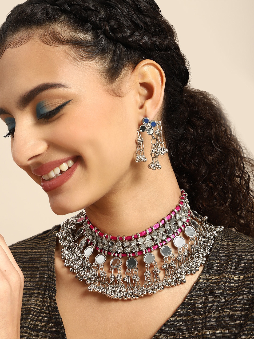 

Sangria Women Silver-Toned & Pink Oxidised Jewellery Set