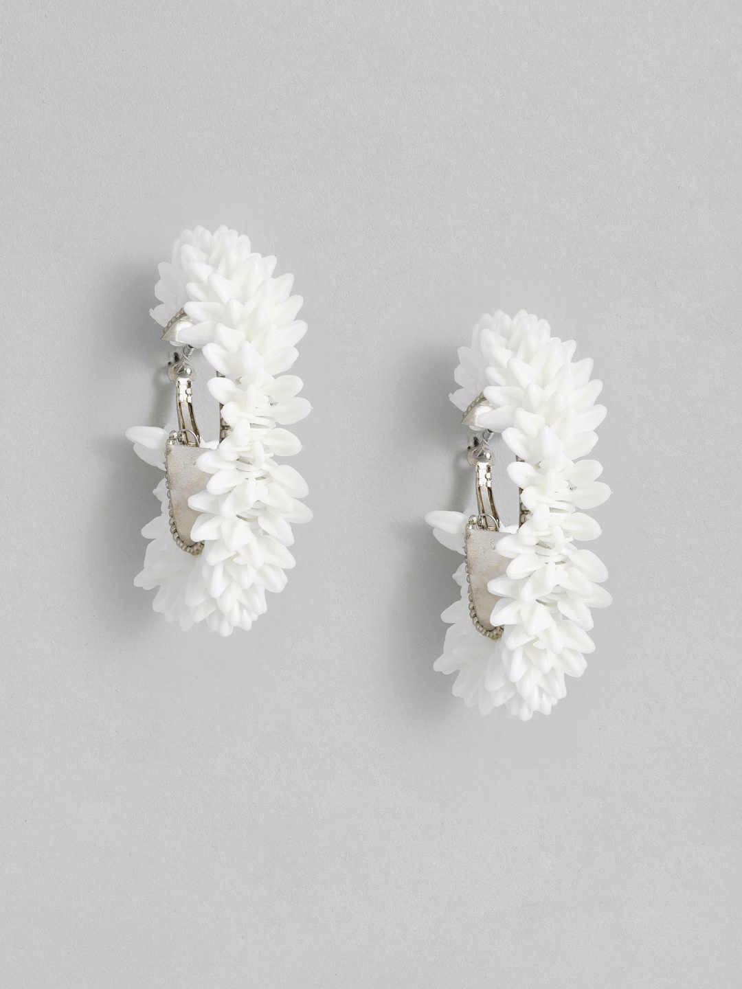 

Sangria White Leaf Design Hoop Earrings