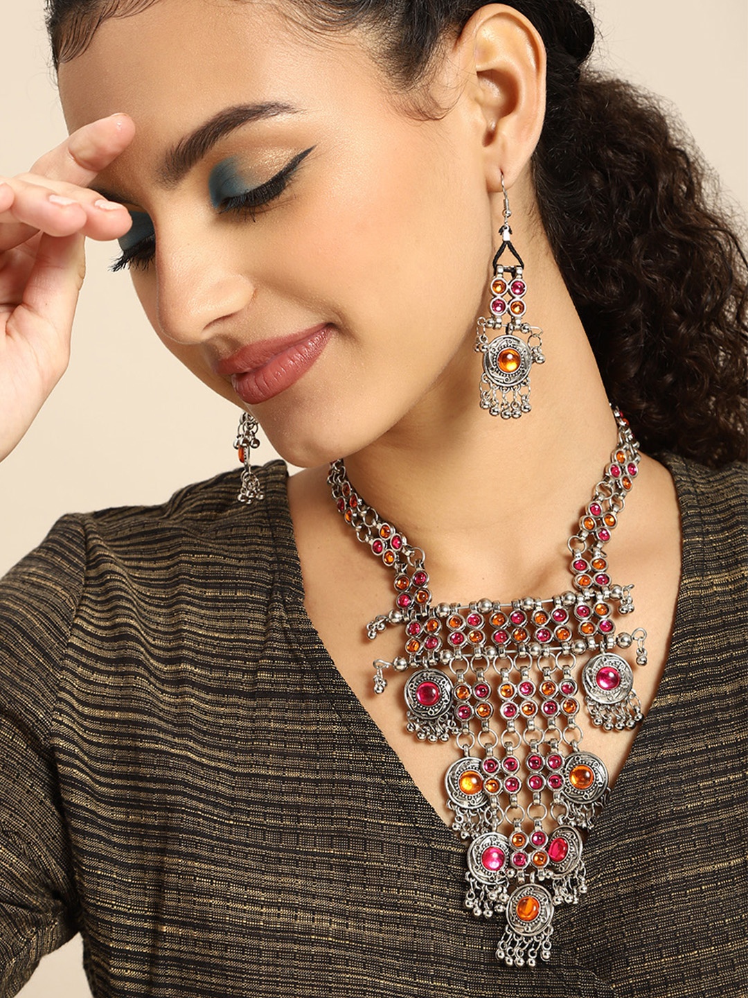 

Sangria Silver-Toned Pink & Orange Stone-Studded Jewellery Set