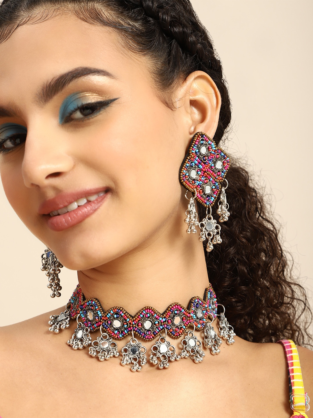 

Sangria Women Multicoloured Beaded Jewellery Set, Multi