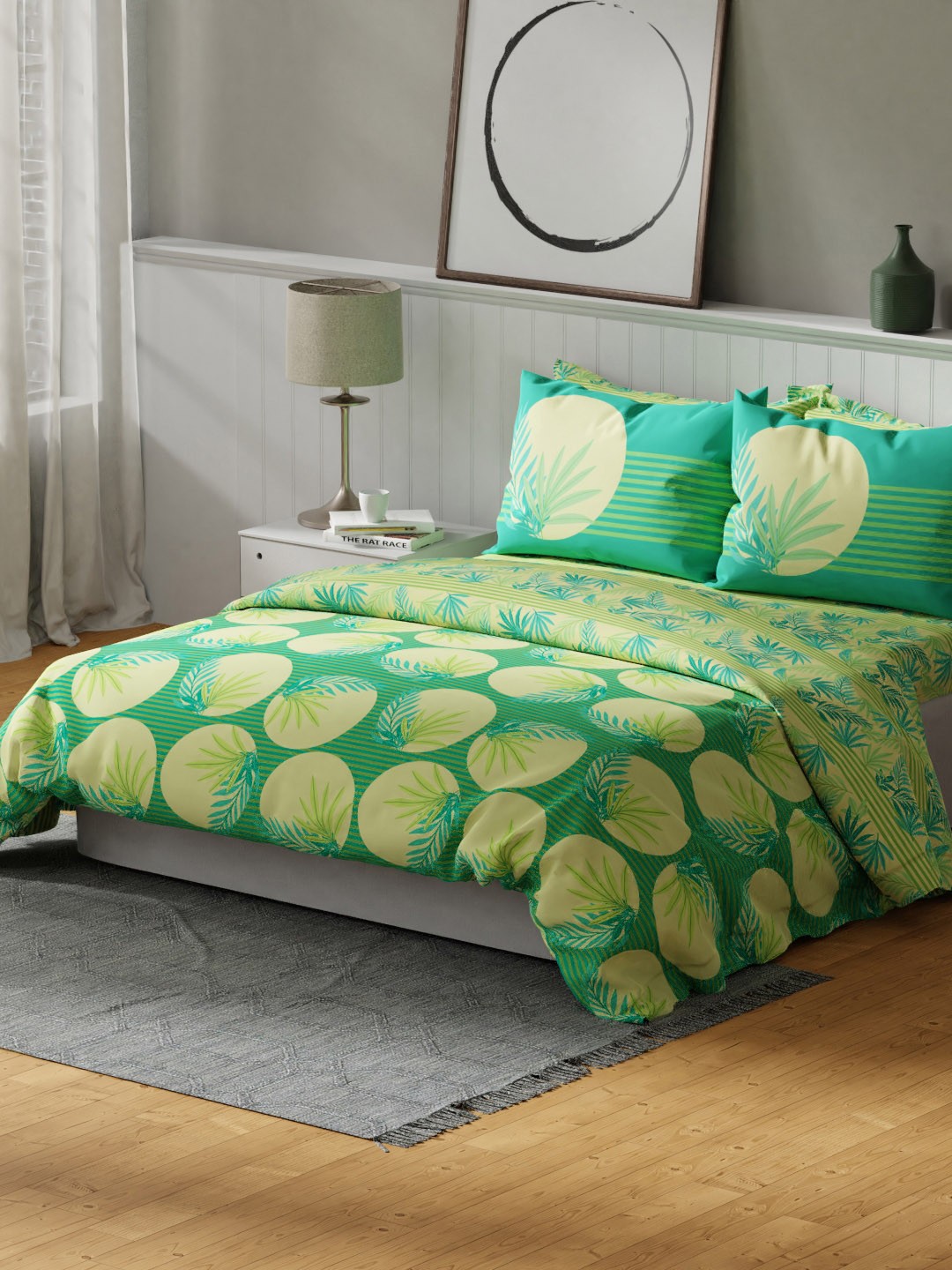 

United Colors of Benetton Sea Green Safari Cotton Reversible Double Comforter