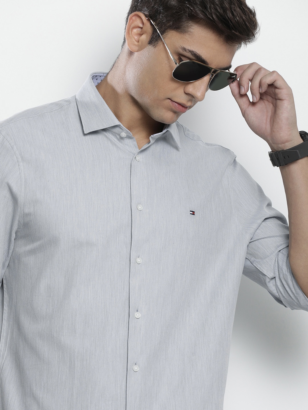 

Tommy Hilfiger Men Grey Melange Solid Slim Fit Pure Cotton Casual Shirt