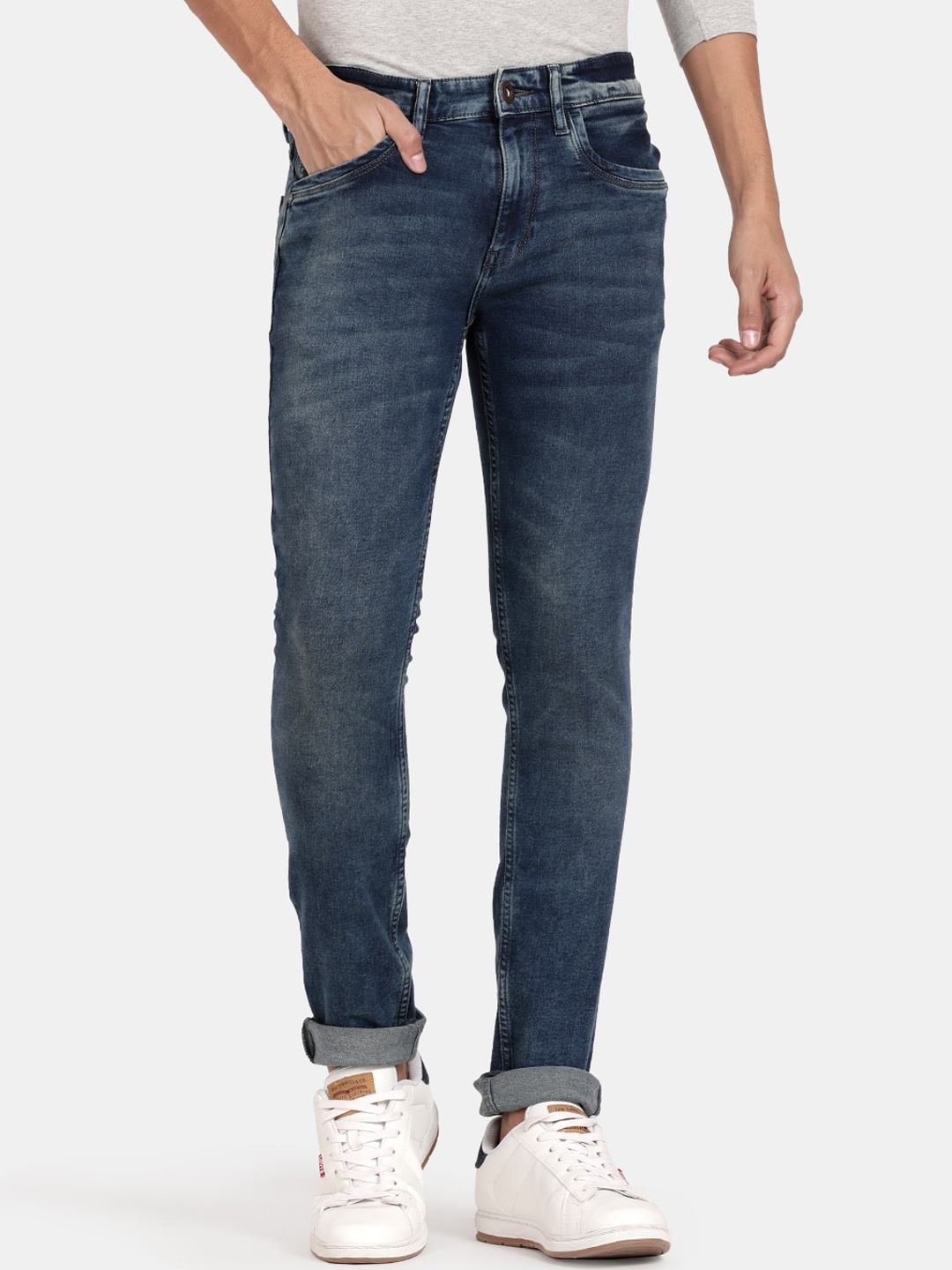 

Llak Jeans Men Blue Skinny Fit Light Fade Stretchable Jeans