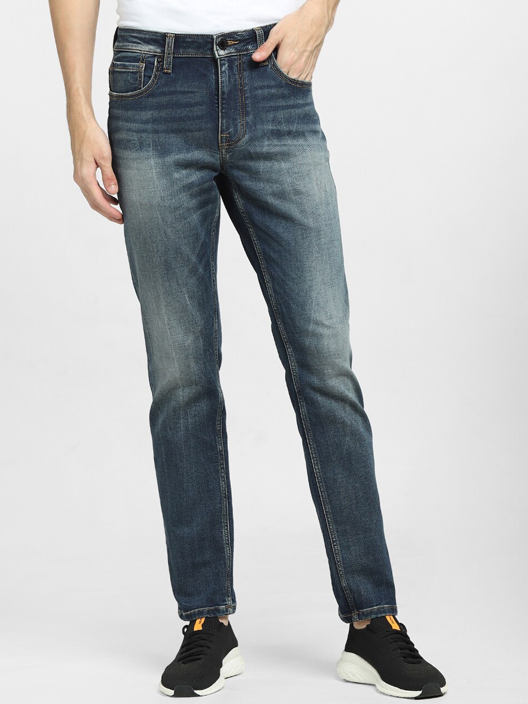 

Jack & Jones Men Blue Low-Rise Jeans