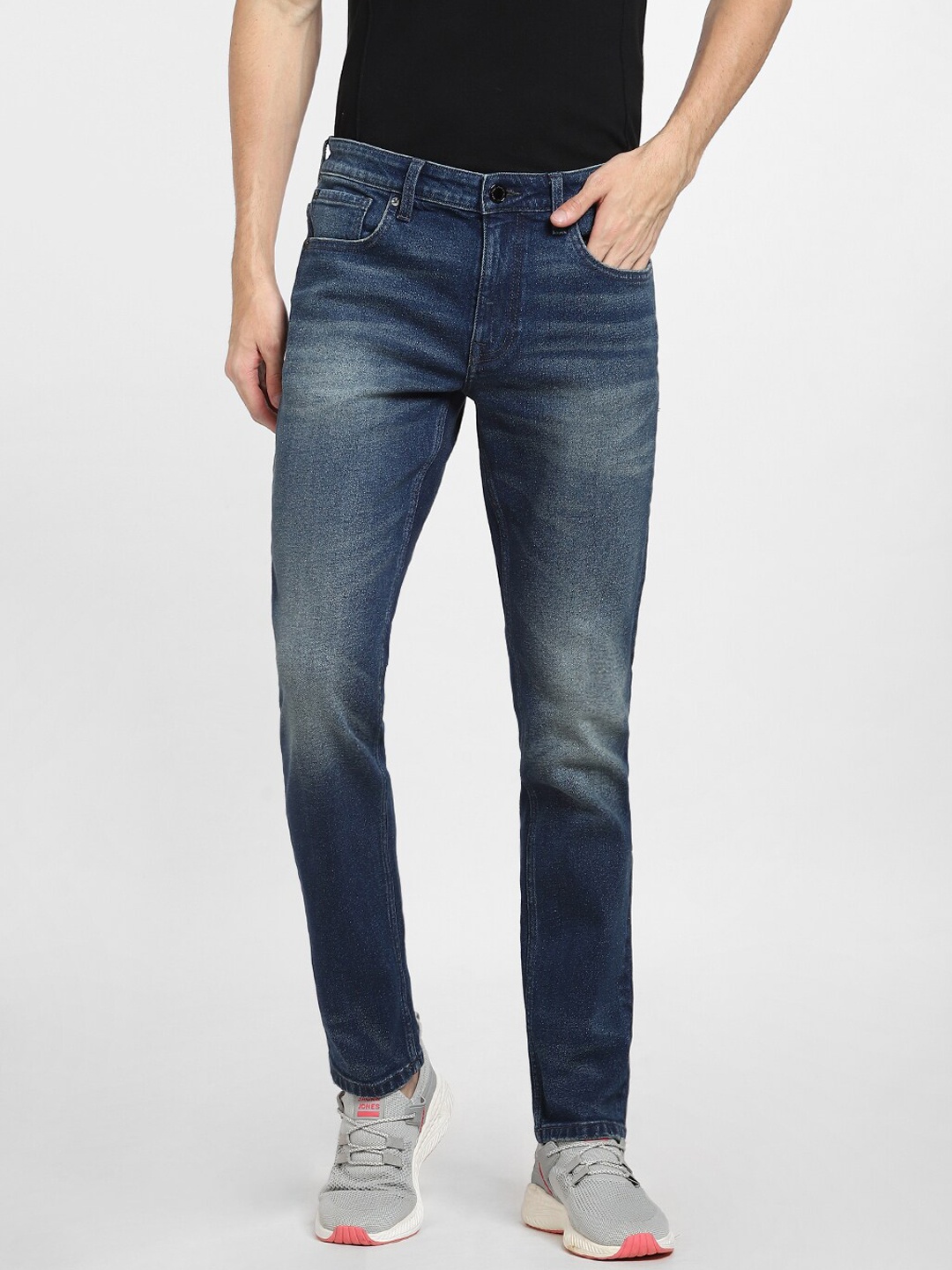 

Jack & Jones Men Navy Blue Regular Fit Low-Rise Light Fade Jeans