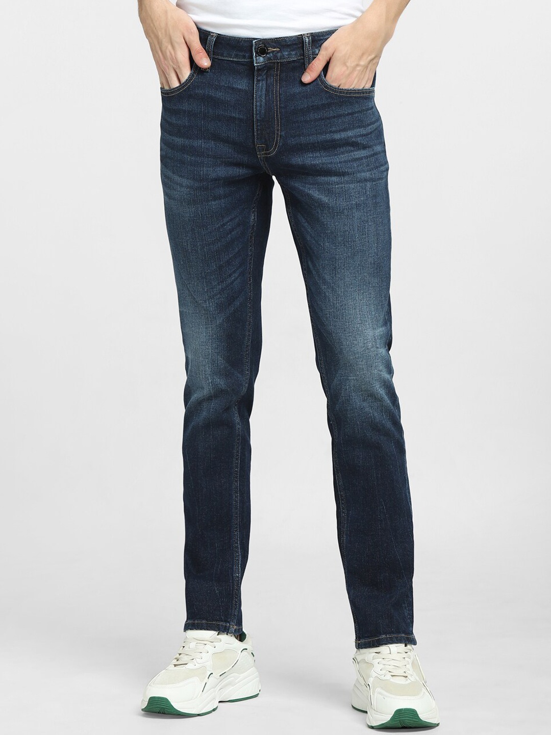 

Jack & Jones Men Navy Blue Regular Fit Low-Rise Light Fade Jeans