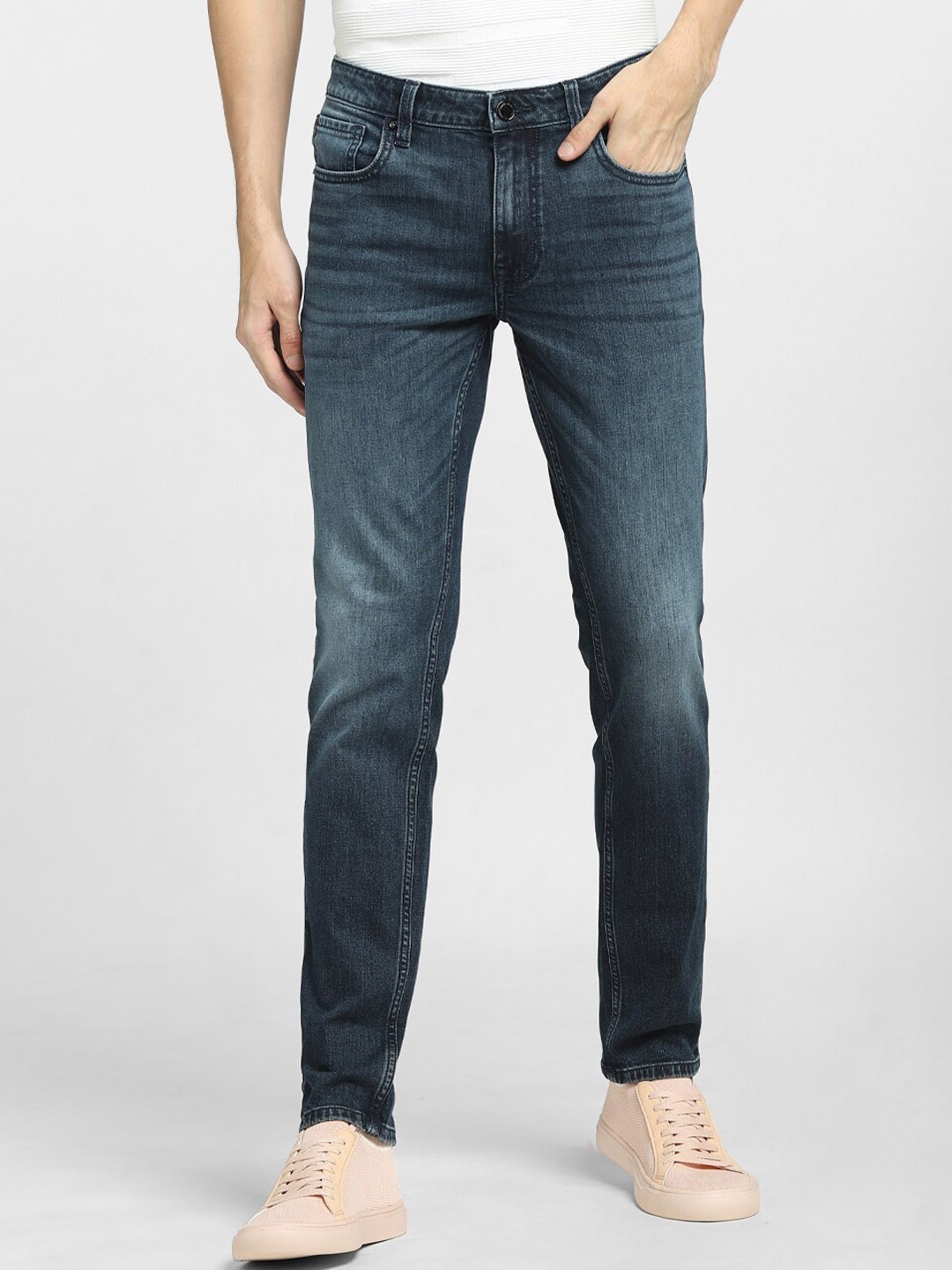 

Jack & Jones Men Navy Blue Regular Fit Low-Rise Light Fade Jeans
