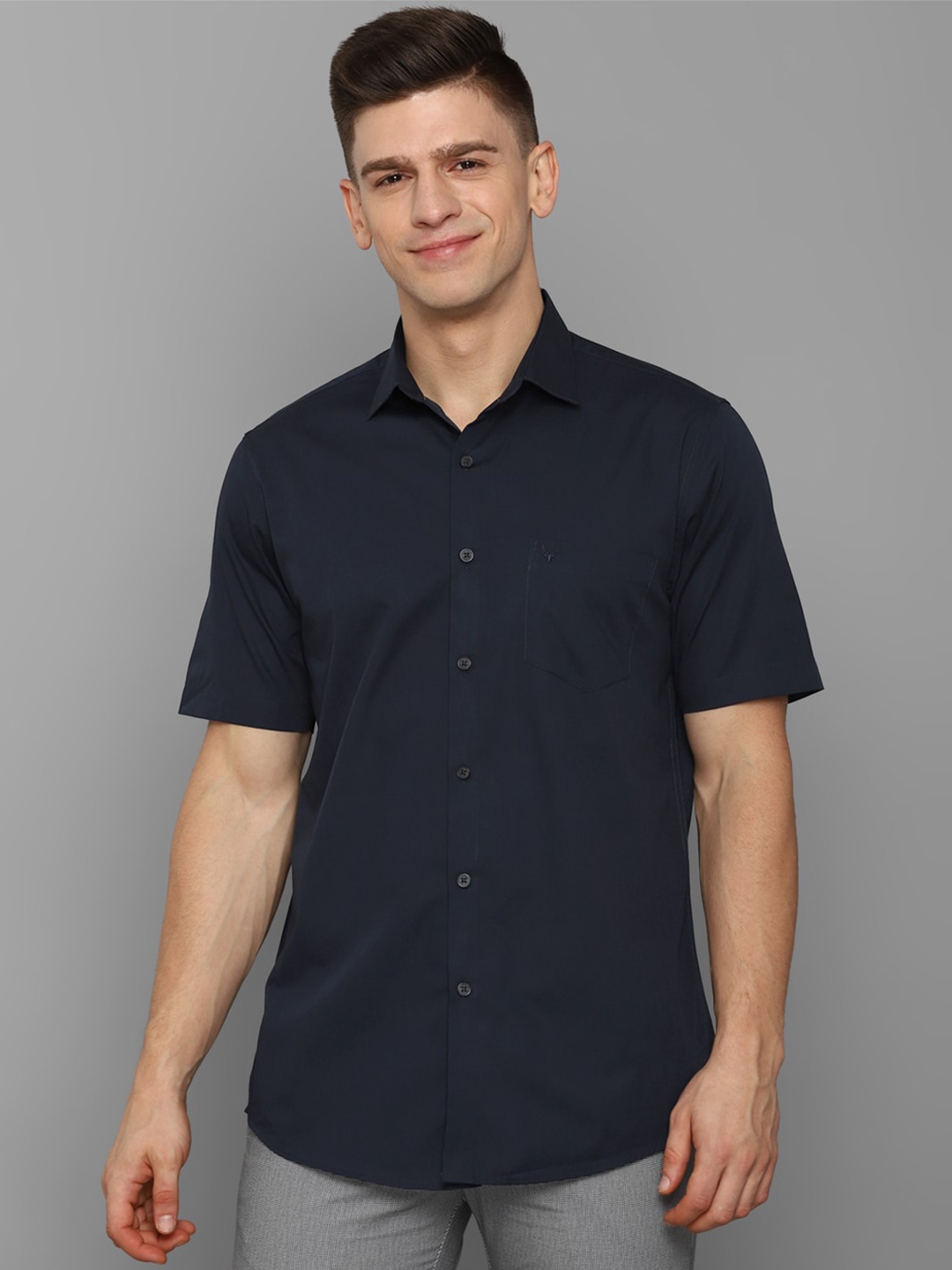 

Allen Solly Men Navy Blue Solid Slim Fit Cotton Casual Shirt