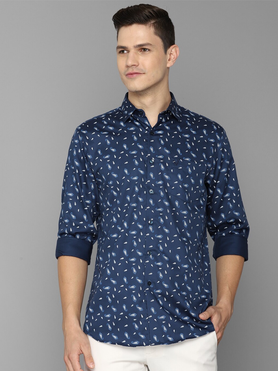 

Allen Solly Men Navy Blue Pure Cotton Slim Fit Floral Printed Casual Shirt