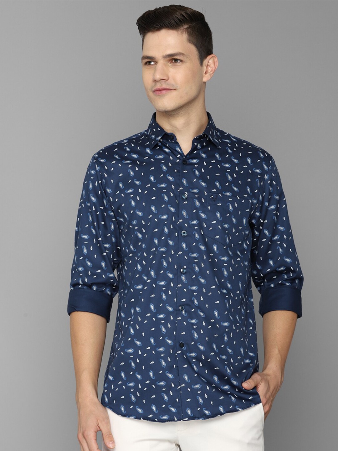 

Allen Solly Men Navy Blue Cotton Slim Fit Printed Casual Shirt