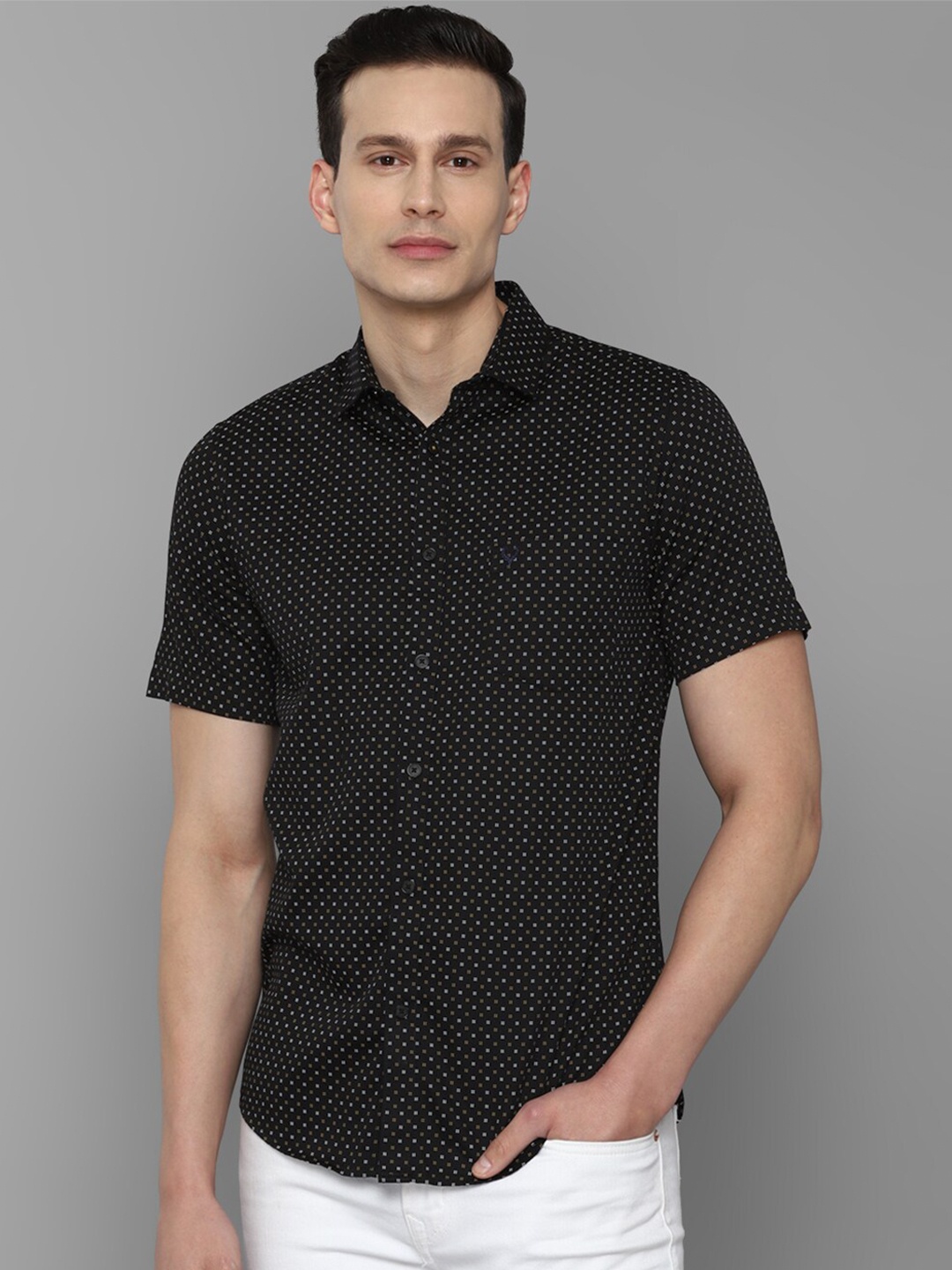 

Allen Solly Men Black Slim Fit Printed Casual Cotton Shirt