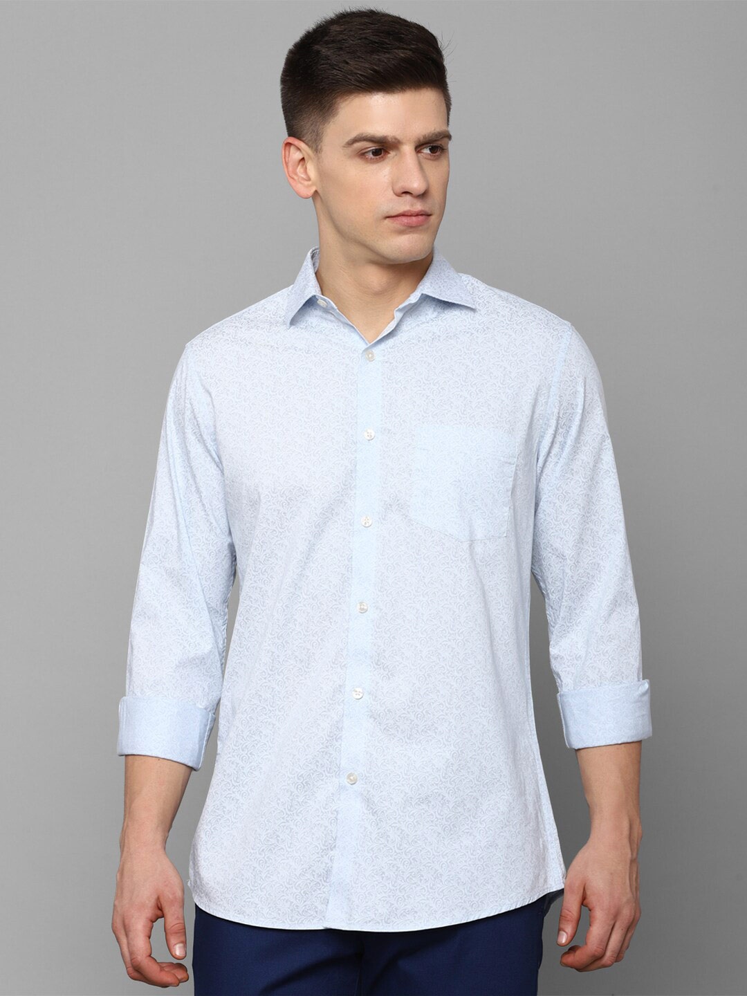 

Allen Solly Men Blue Slim Fit Floral Printed Cotton Casual Shirt