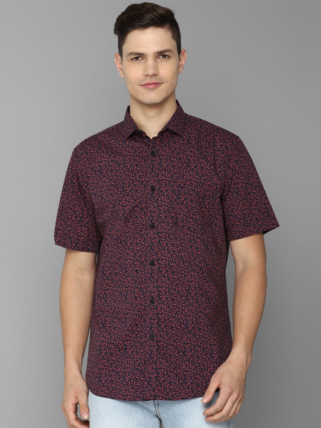 

Allen Solly Men Maroon Slim Fit Floral Printed Cotton Casual Shirt