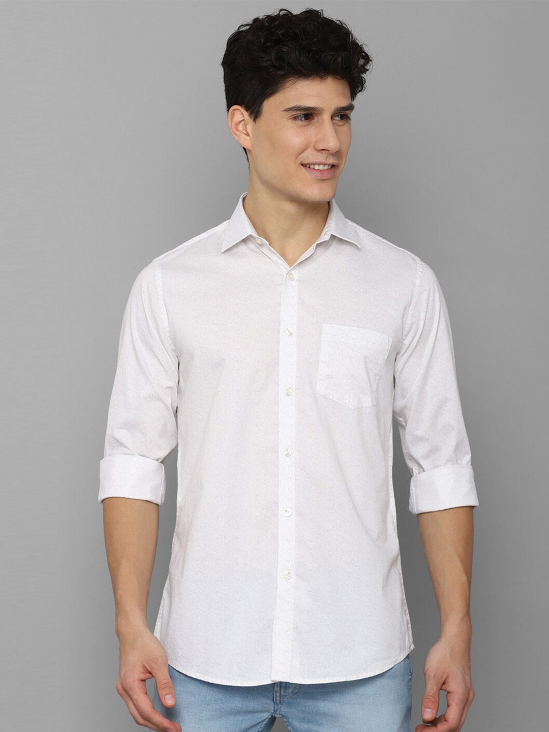 

Allen Solly Men White Slim Fit Floral Printed Casual Cotton Shirt