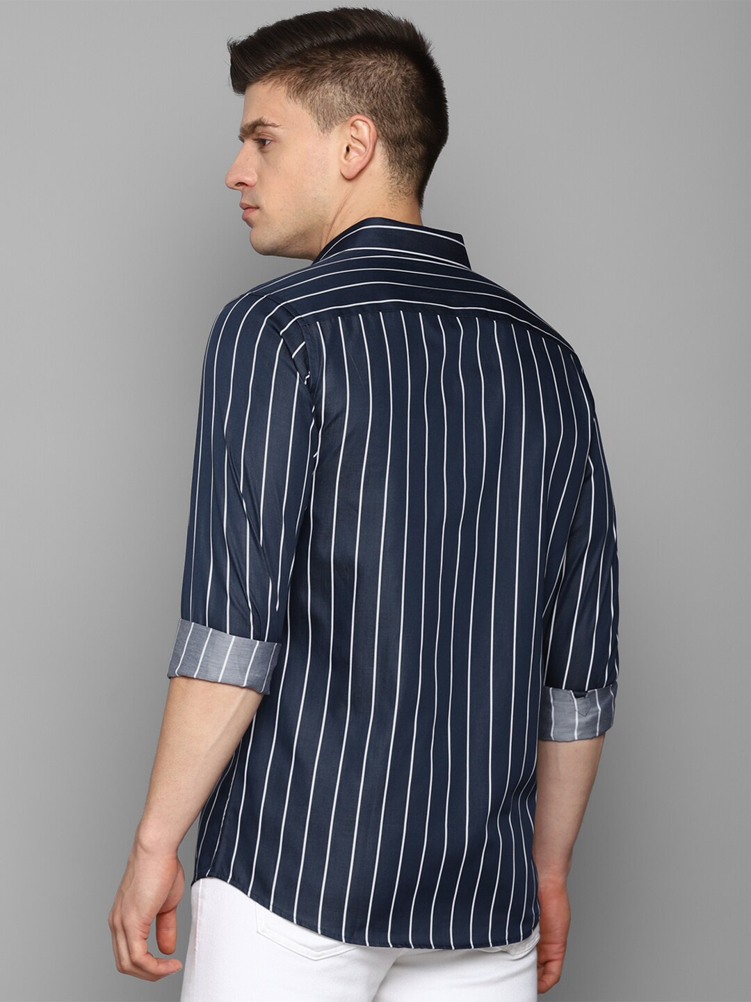 

Allen Solly Men Navy Blue Slim Fit Striped Casual Cotton Shirt
