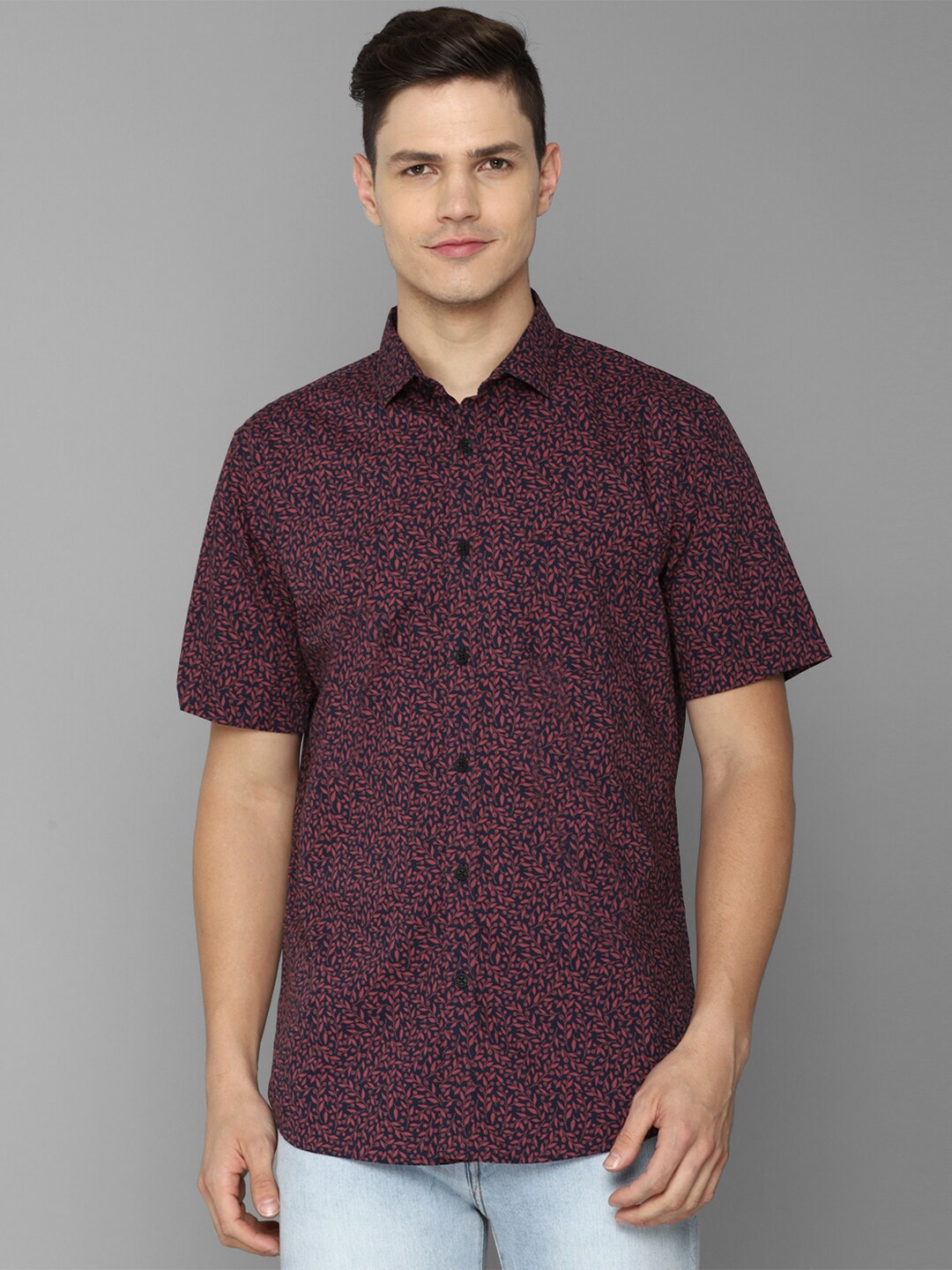 

Allen Solly Men Maroon Slim Fit Tropical Printed Casual Cotton Shirt