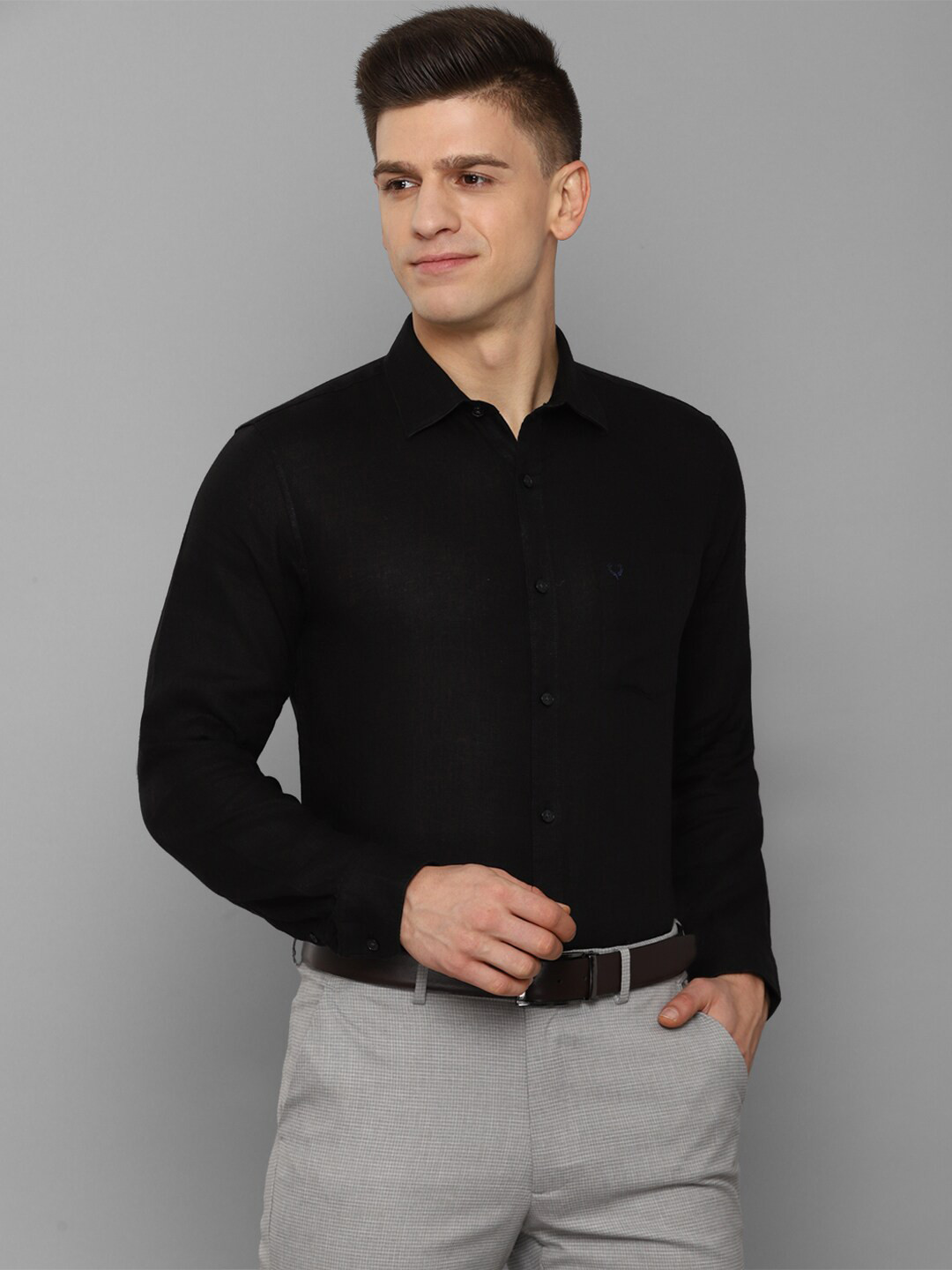 

Allen Solly Men Black Slim Fit Formal Linen Shirt
