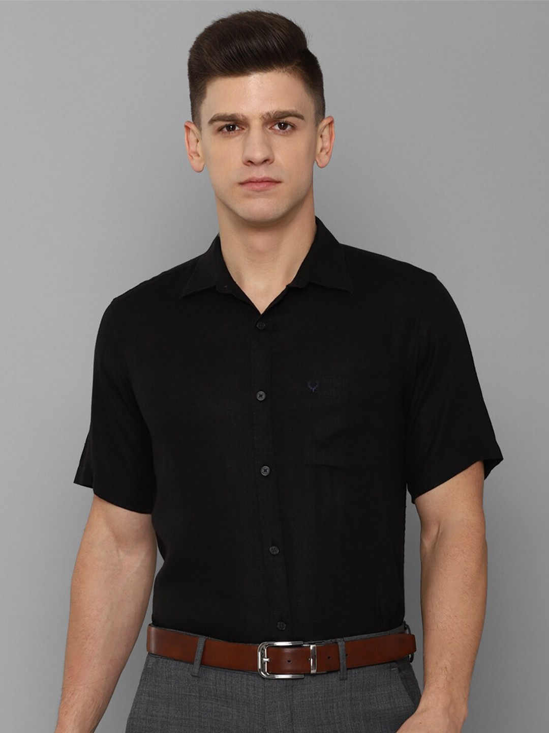 

Allen Solly Men Black Slim Fit Formal Linen Shirt